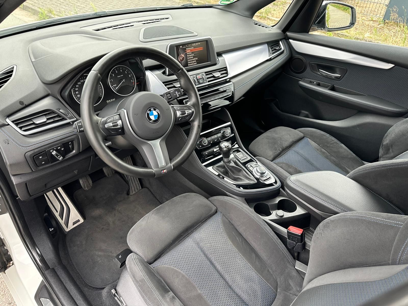 BMW 218 2 Active Tourer 218 i M Sport — photo 10