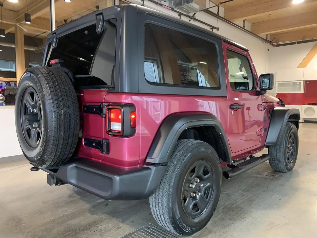 Jeep Wrangler снимка Jeep Wrangler