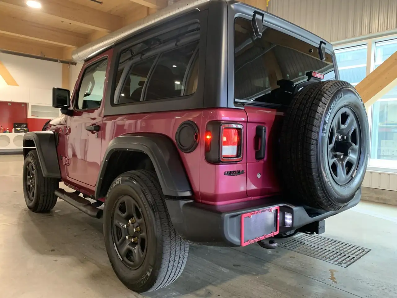 Jeep Wrangler снимка Jeep Wrangler