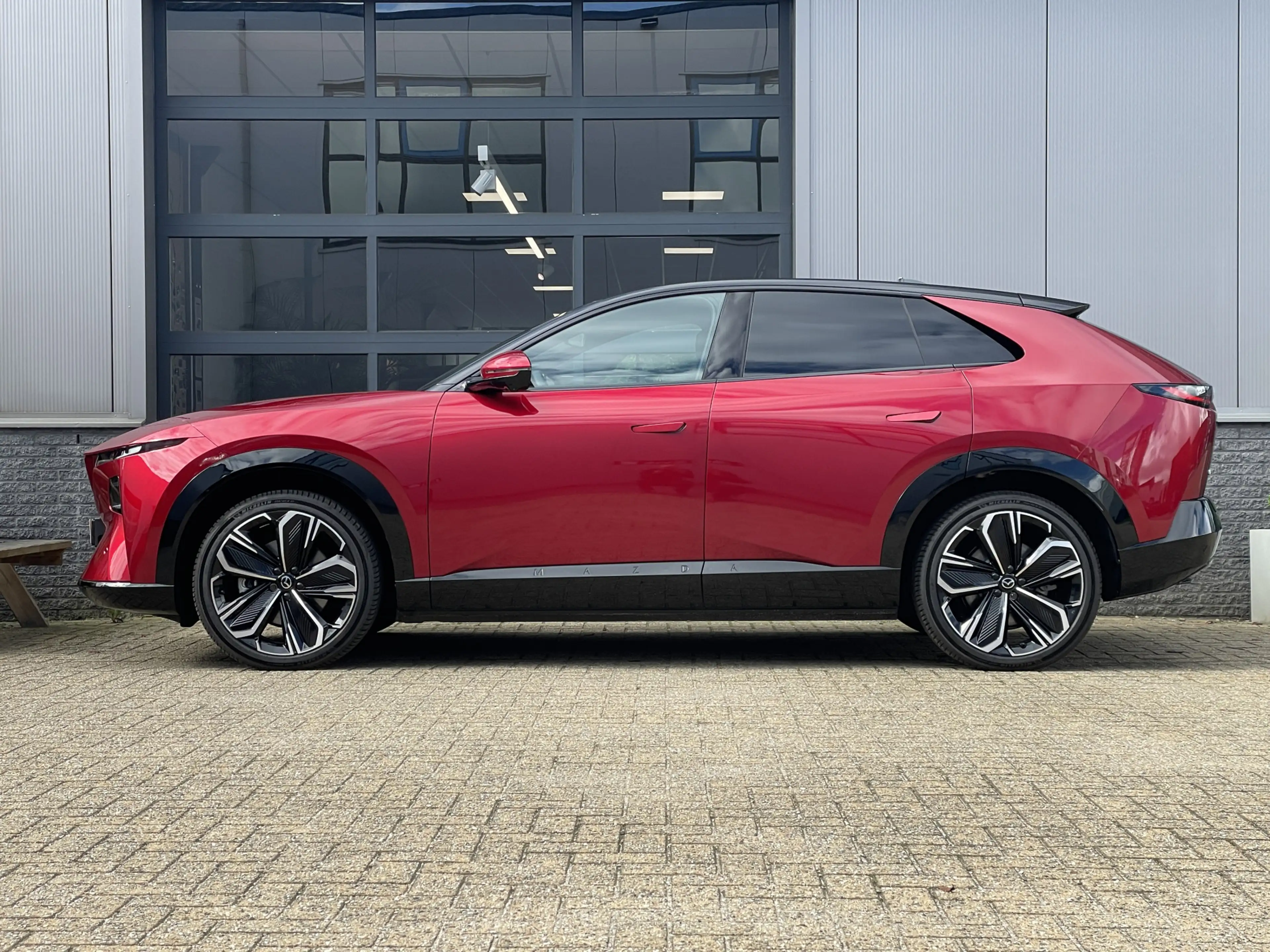 Mazda CX-6e Takumi 78 kWh | PANORAMADAK | STOELVENTILATIE+VERW — photo 2