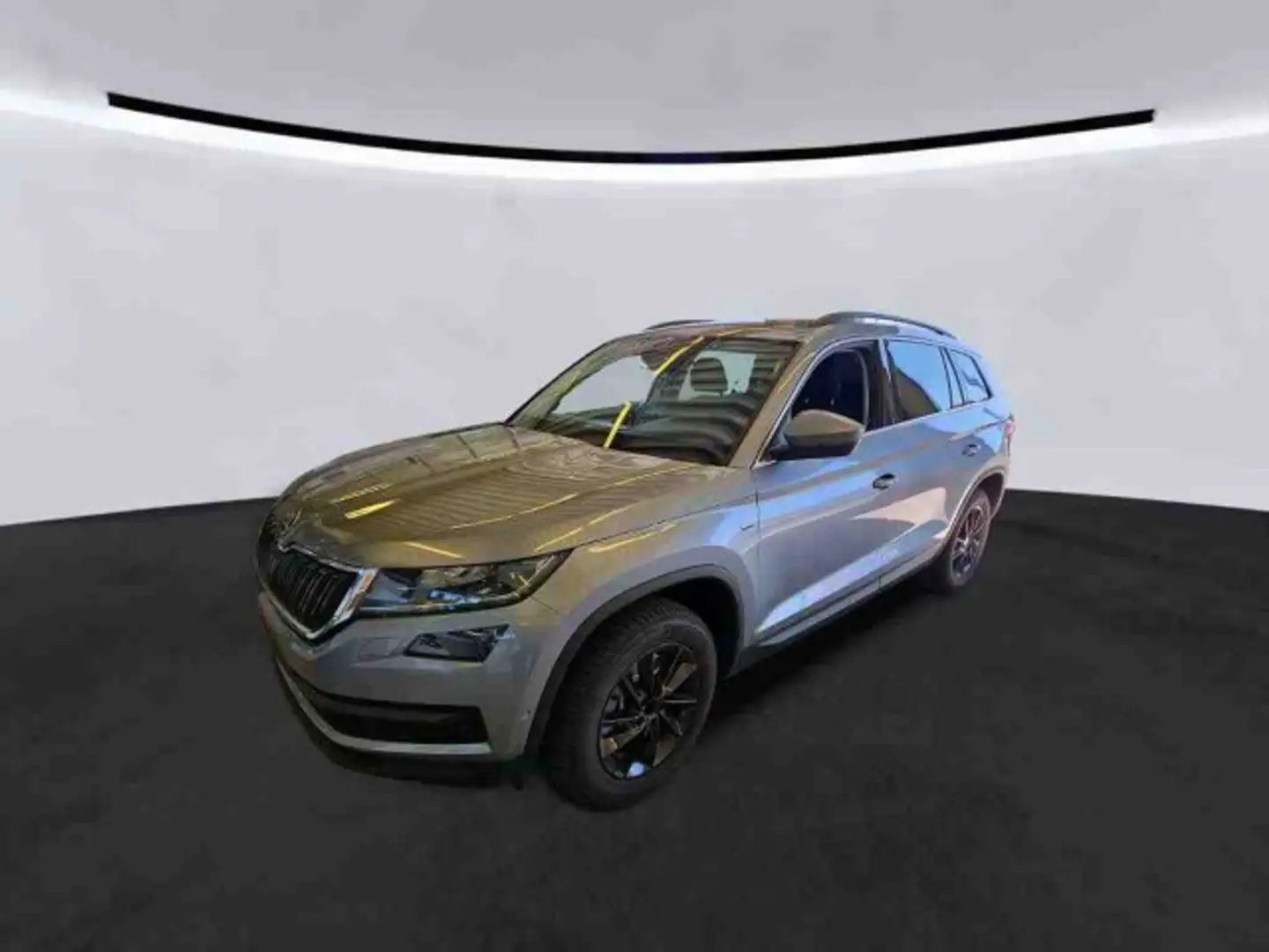 Skoda Kodiaq 2.0 TSI CLEVER LED ACC NAVI VIRTUAL LM19 Gris - 2