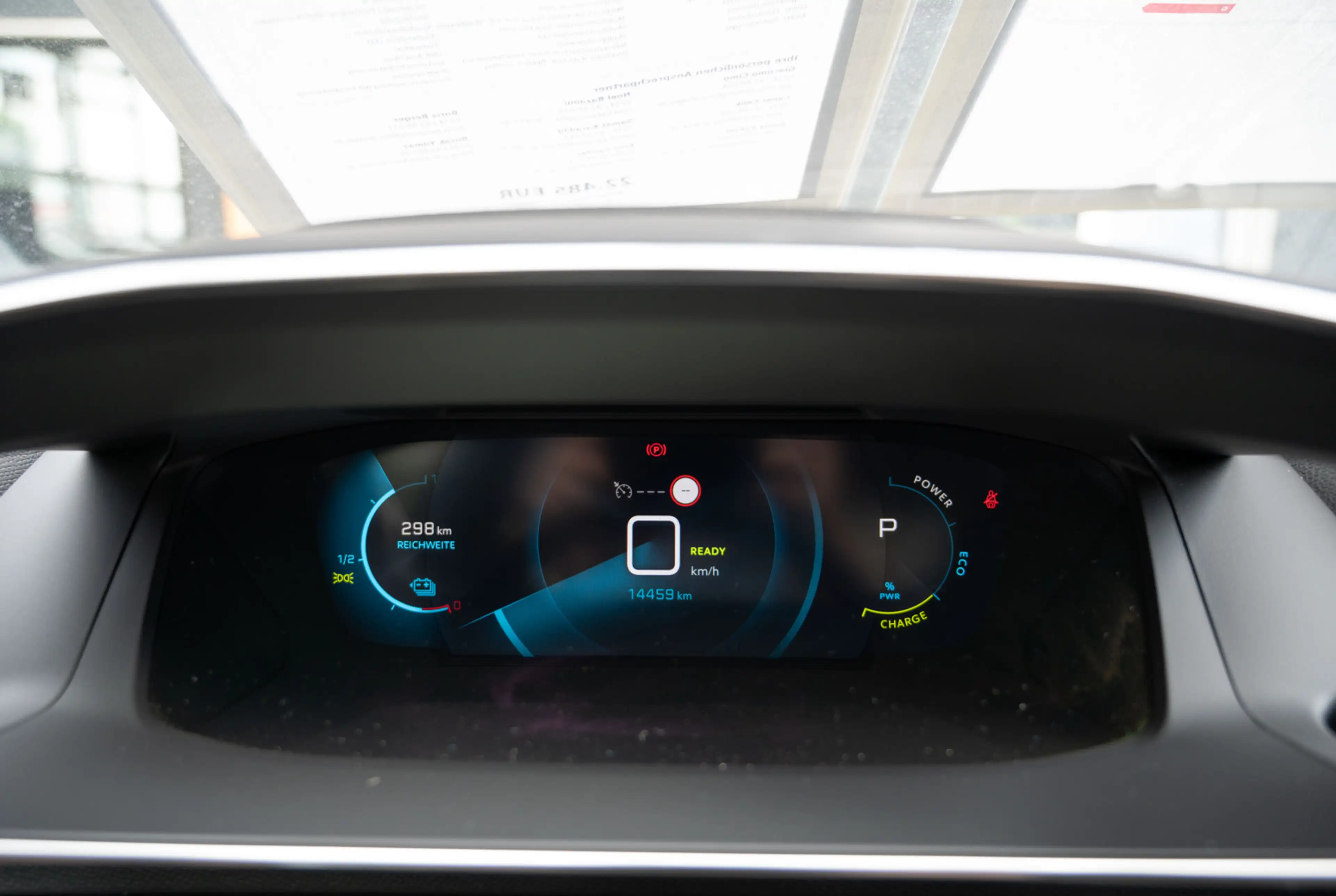Peugeot 208 Allure Pack Elektromotor 136 *MIRRORSCREEN*SHZ*WÄRMEPUMPE* — photo 14