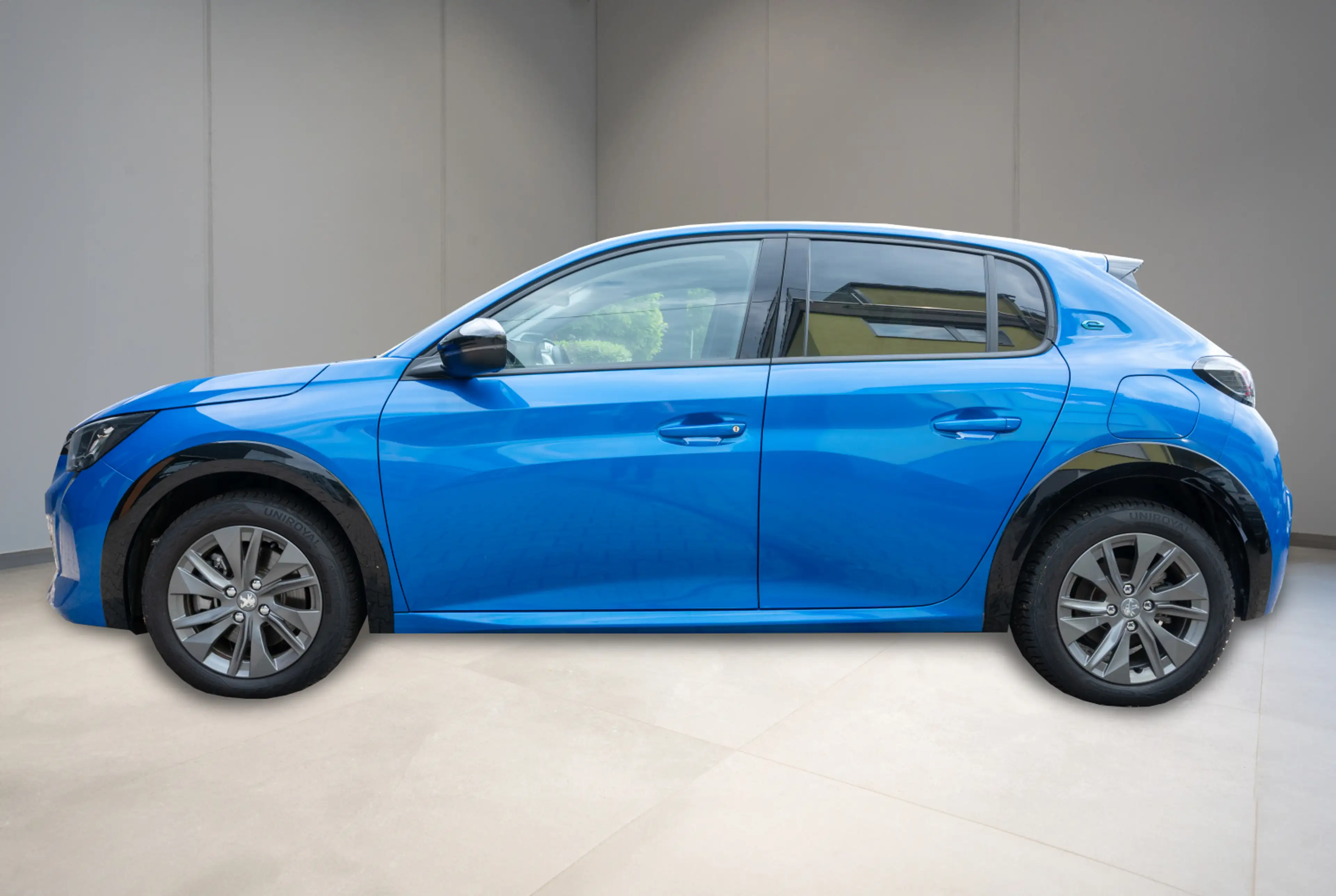 Peugeot 208 Allure Pack Elektromotor 136 *MIRRORSCREEN*SHZ*WÄRMEPUMPE* — photo 5
