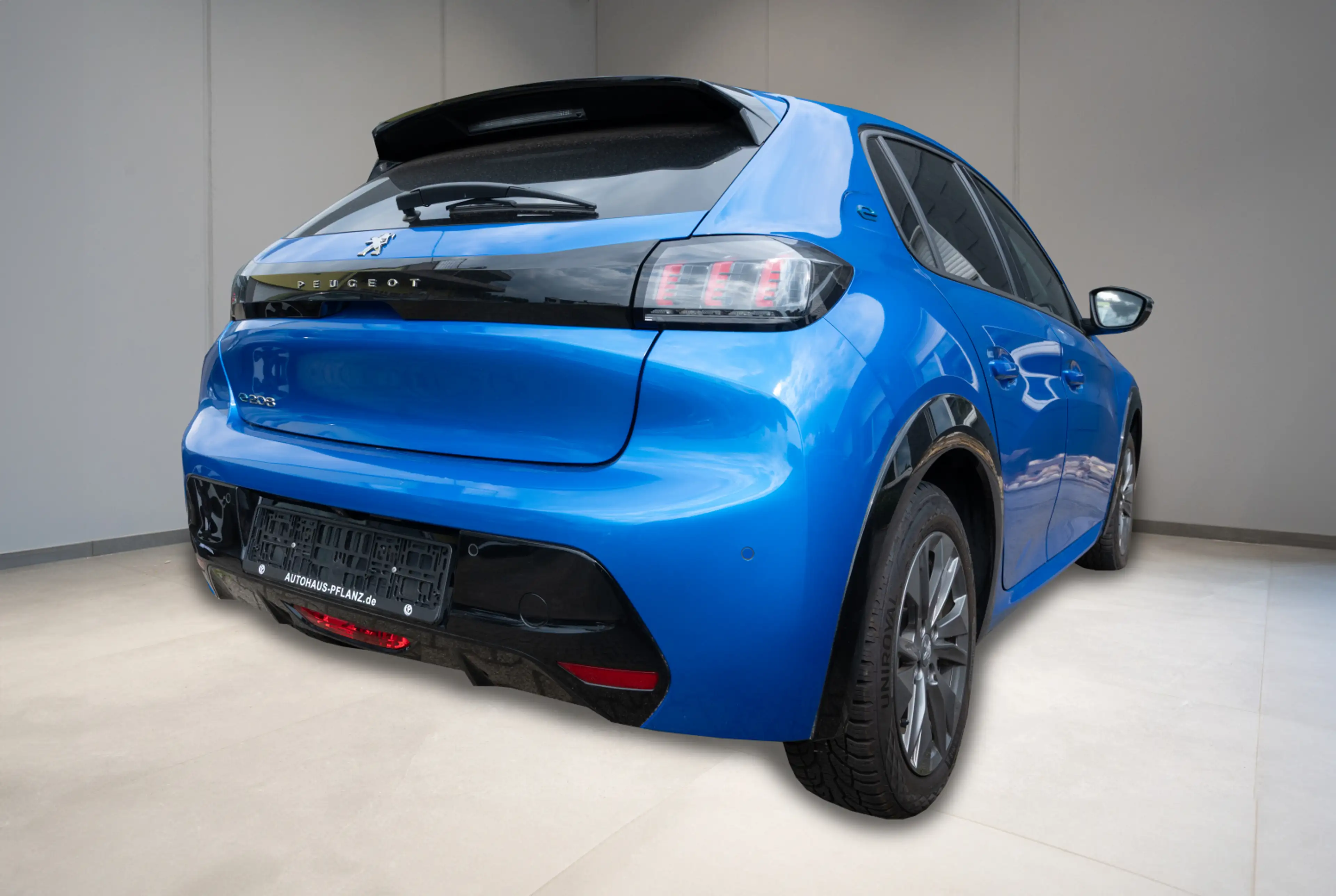 Peugeot 208 Allure Pack Elektromotor 136 *MIRRORSCREEN*SHZ*WÄRMEPUMPE* — photo 3