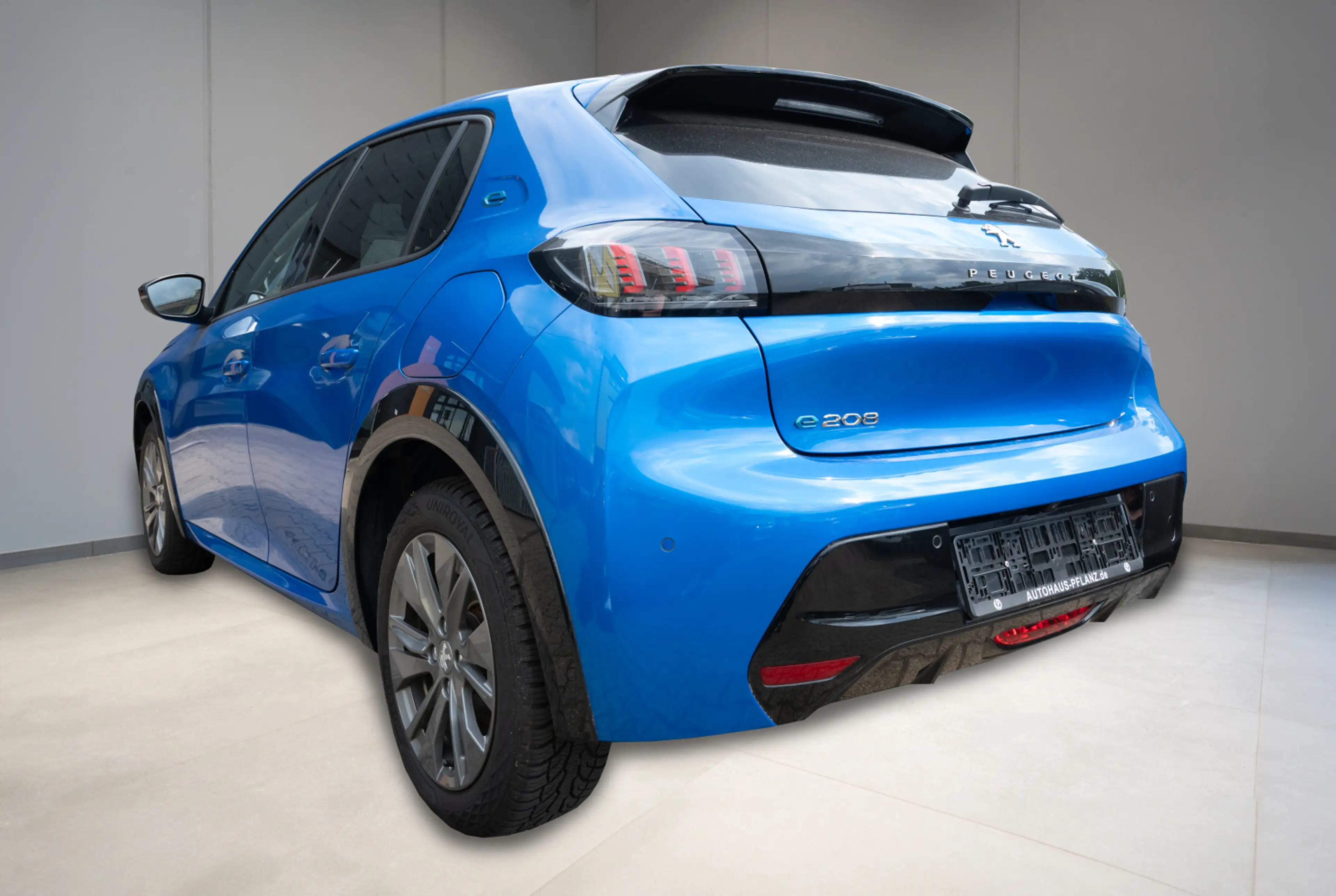 Peugeot 208 Allure Pack Elektromotor 136 *MIRRORSCREEN*SHZ*WÄRMEPUMPE* — photo 4