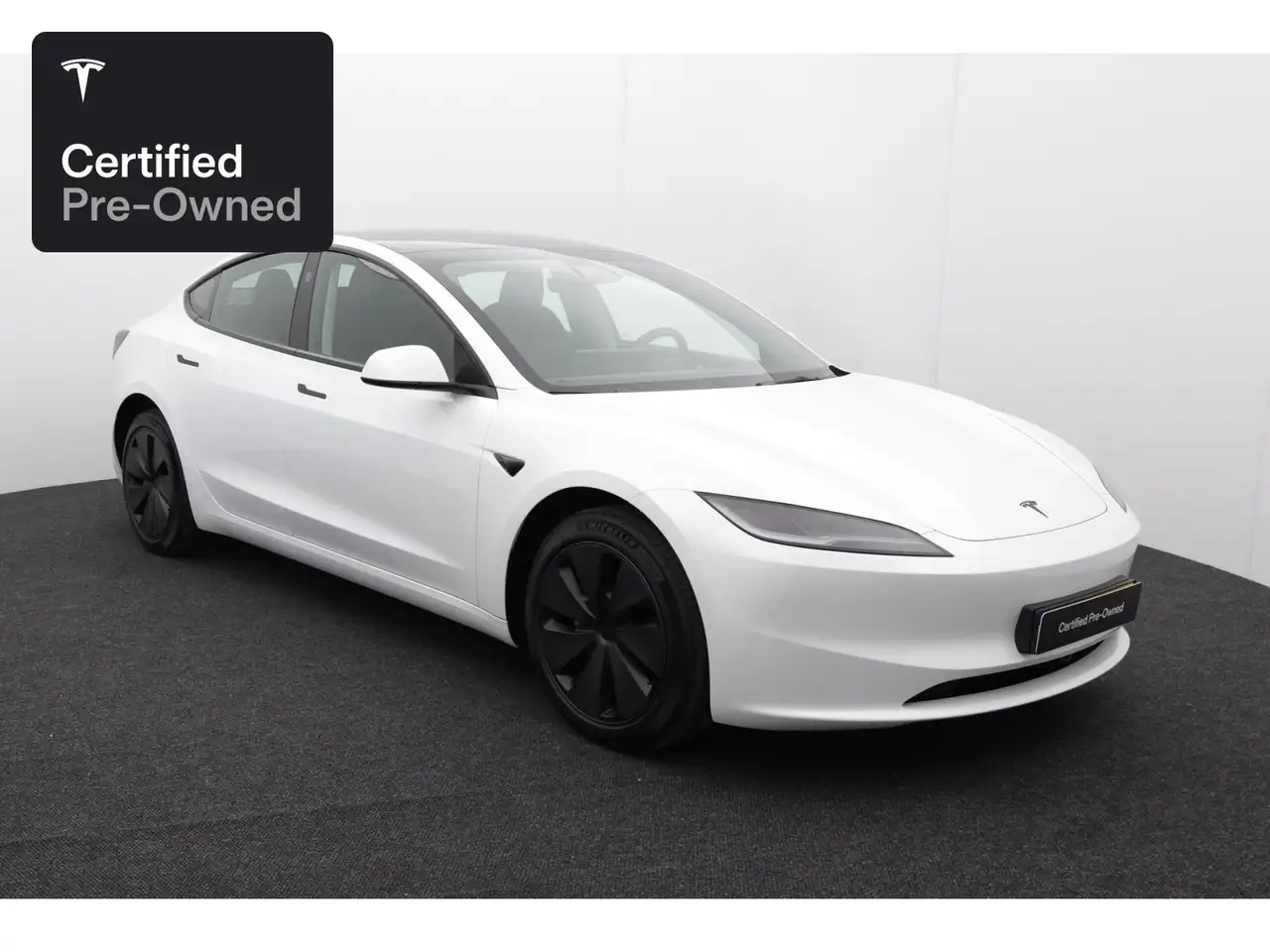 2026 Tesla Model 3 Long Range AWD "Certified Pre-Owned", photograph 2