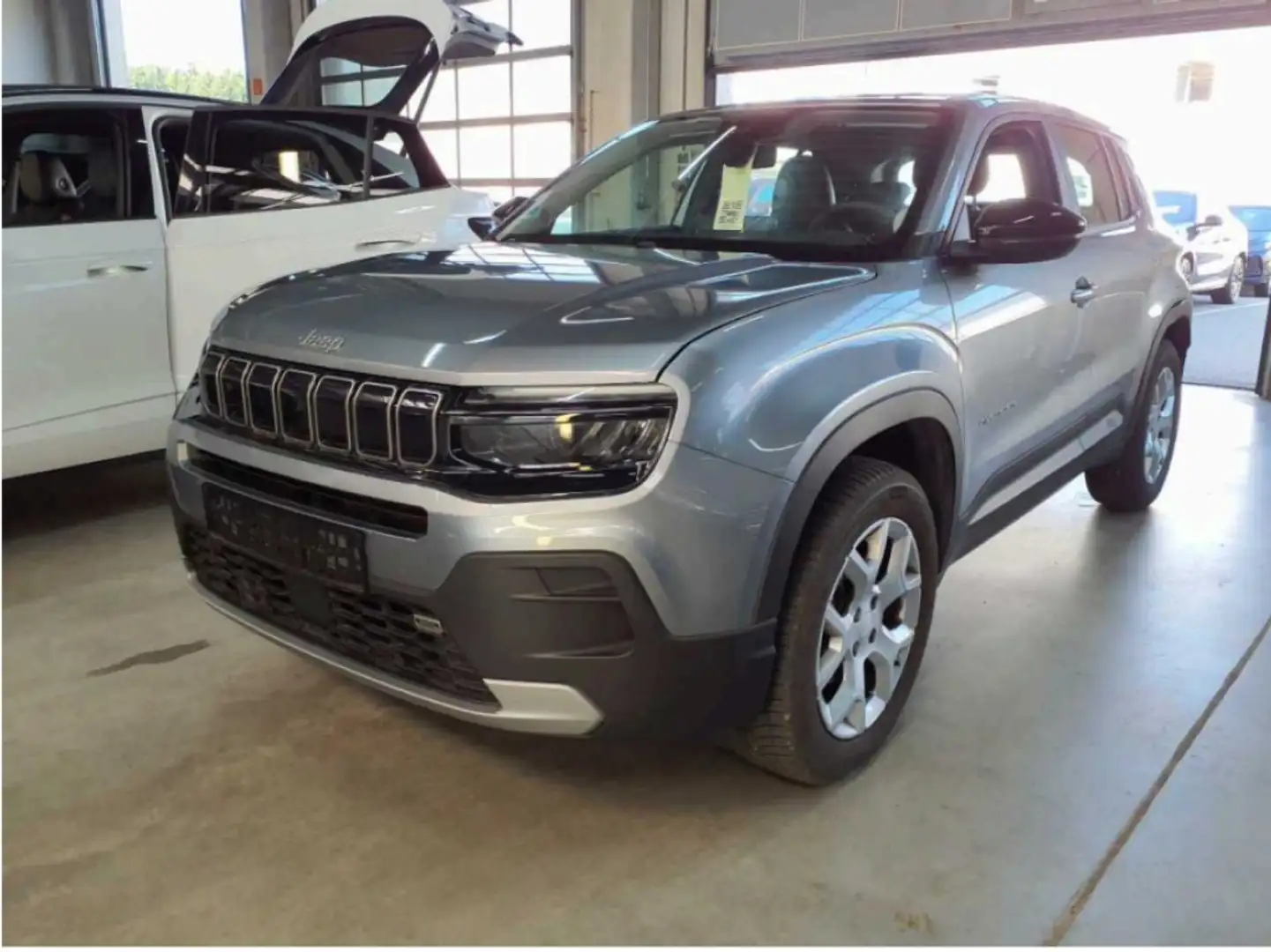 Jeep Avenger T-GDI*Altitude*Navi*Kamera*ACC*Shz*JBL Grau - 1