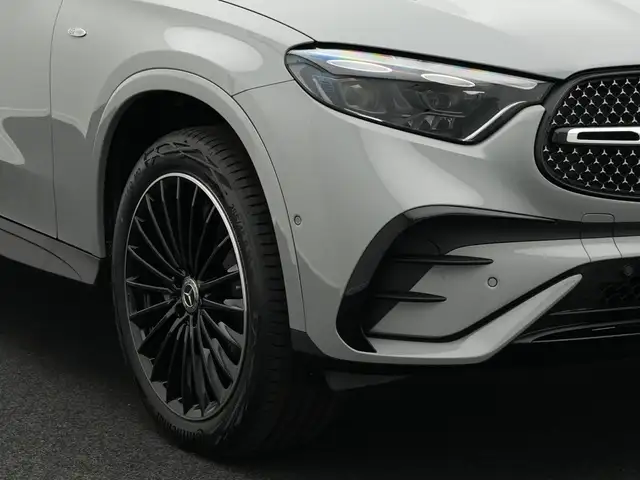 Mercedes-Benz GLC view 9