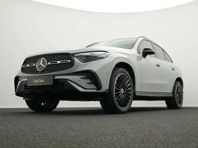 Mercedes-Benz GLC view 10