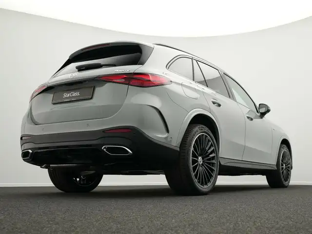 Mercedes-Benz GLC view 11