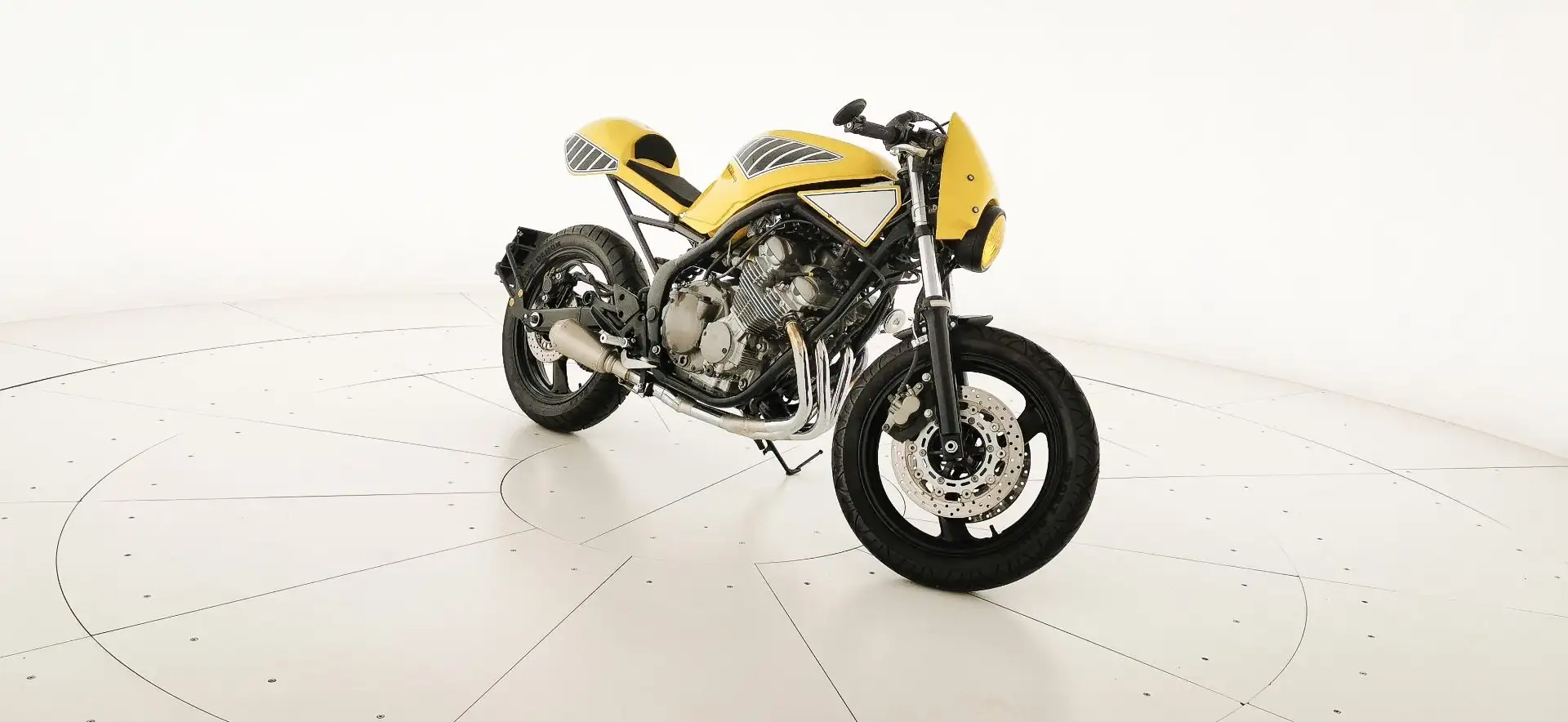 Yamaha XJ6 Diversion Retrò Caffè Garage Jaune - 1