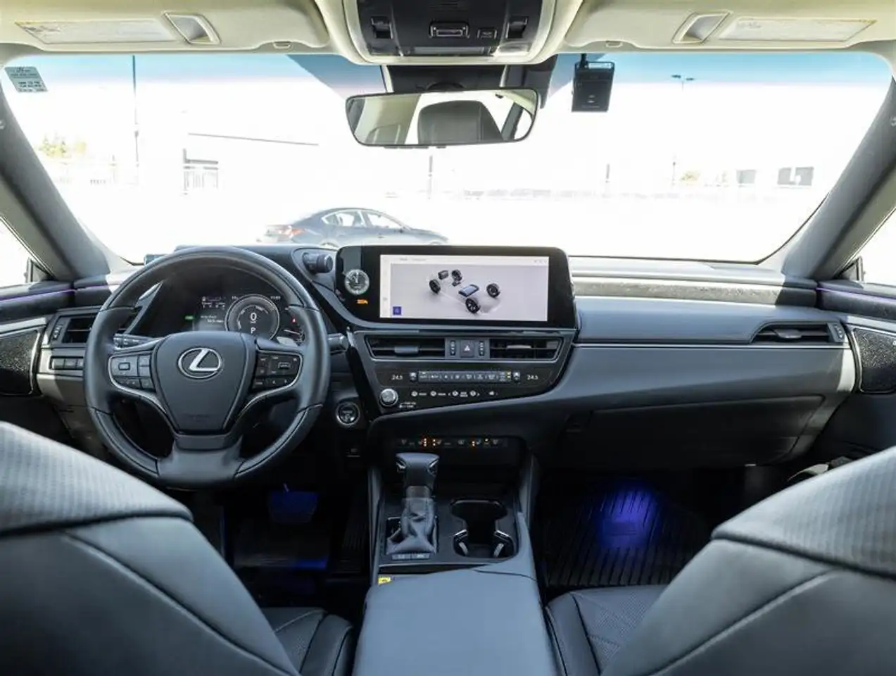 Lexus ES снимка Lexus ES