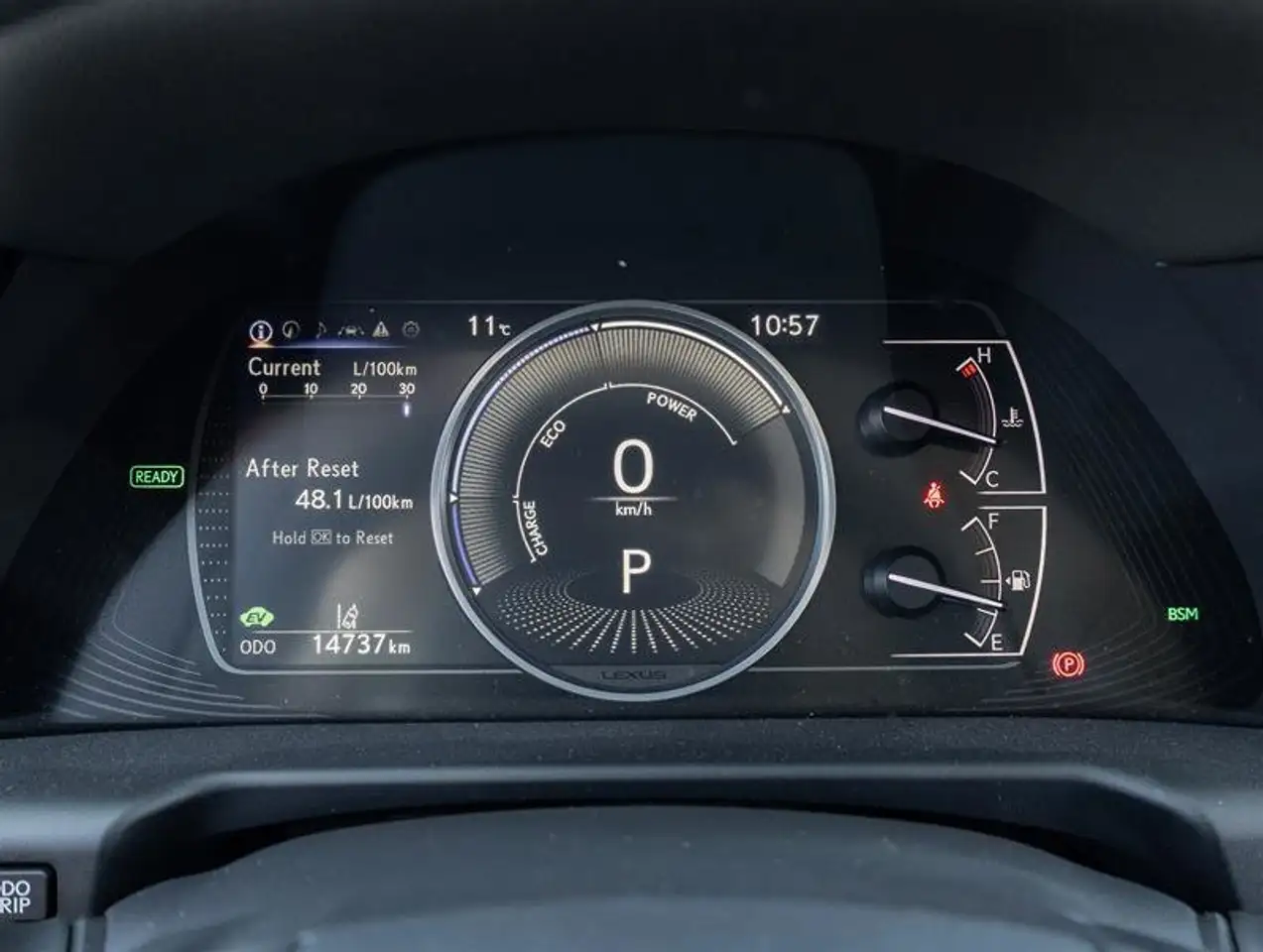 Lexus ES снимка Lexus ES