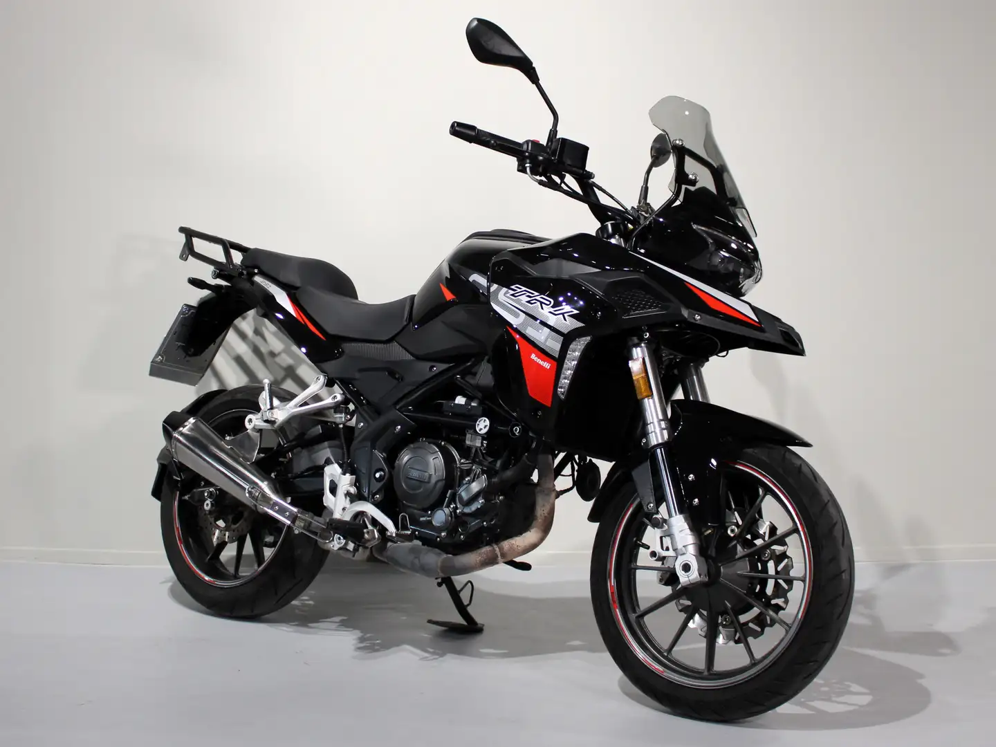 Benelli TRK 251 - 2