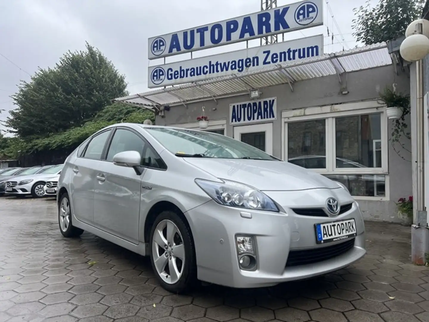 Toyota Prius 1.8 Hybrid Comfort*Automatik*Navi*Kamera Argento - 1