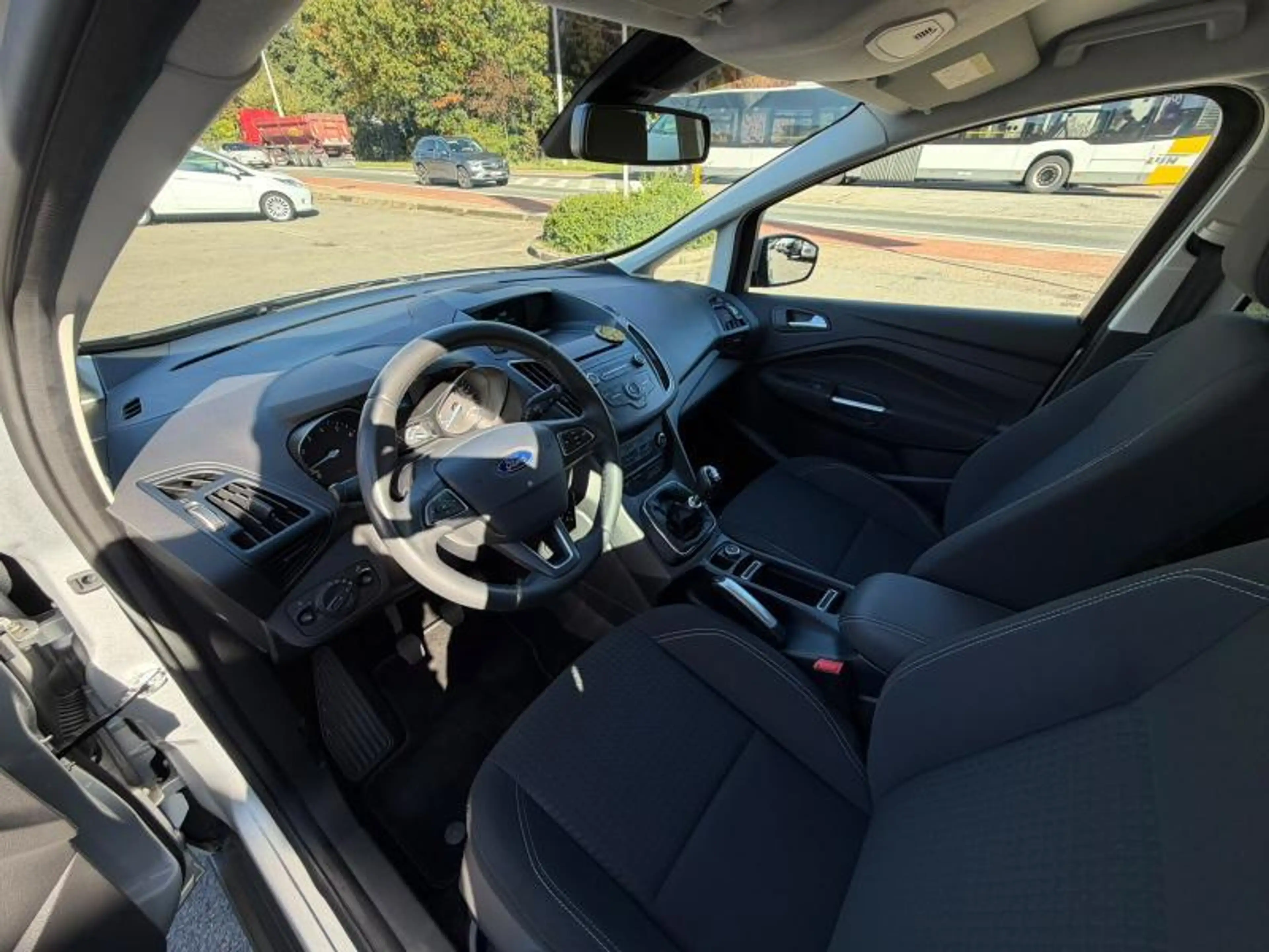 Ford C-Max Trend — photo 8