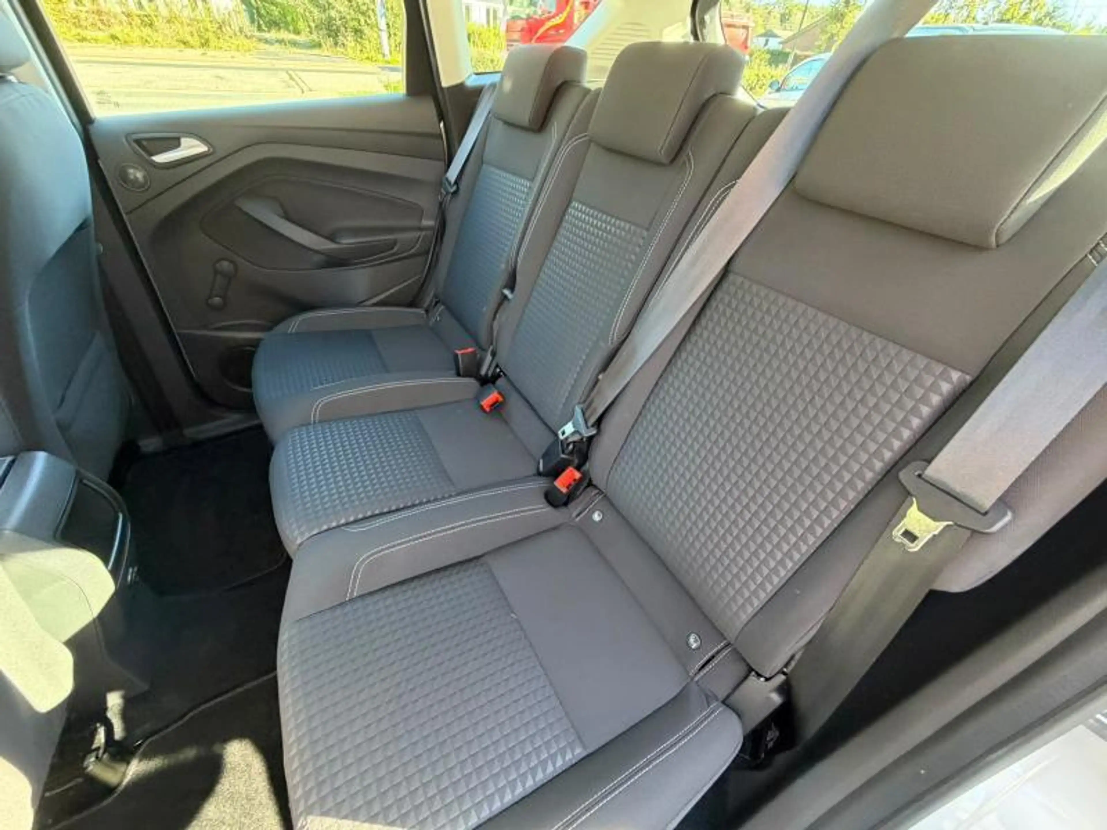 Ford C-Max Trend — photo 6