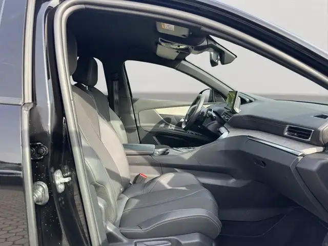 Peugeot 3008 view 9