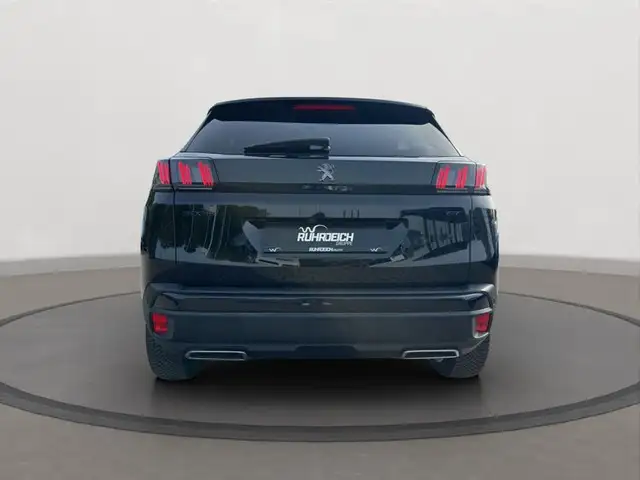 Peugeot 3008 view 4
