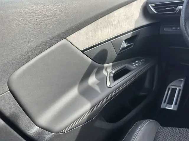 Peugeot 3008 view 14