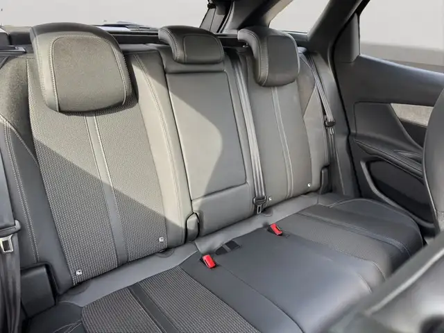 Peugeot 3008 view 15