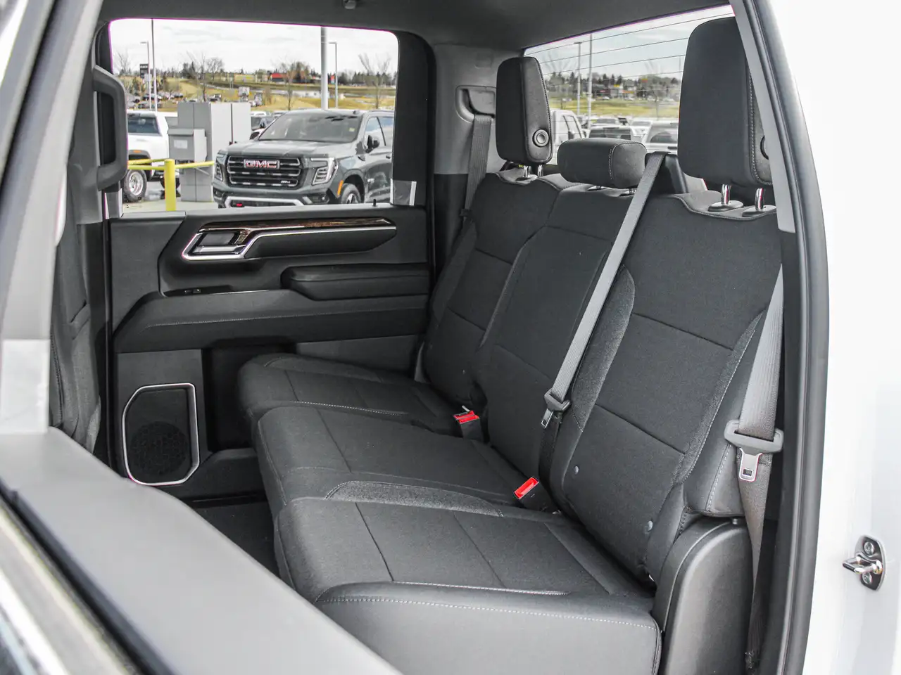 GMC Sierra 2500HD снимка GMC Sierra 2500HD