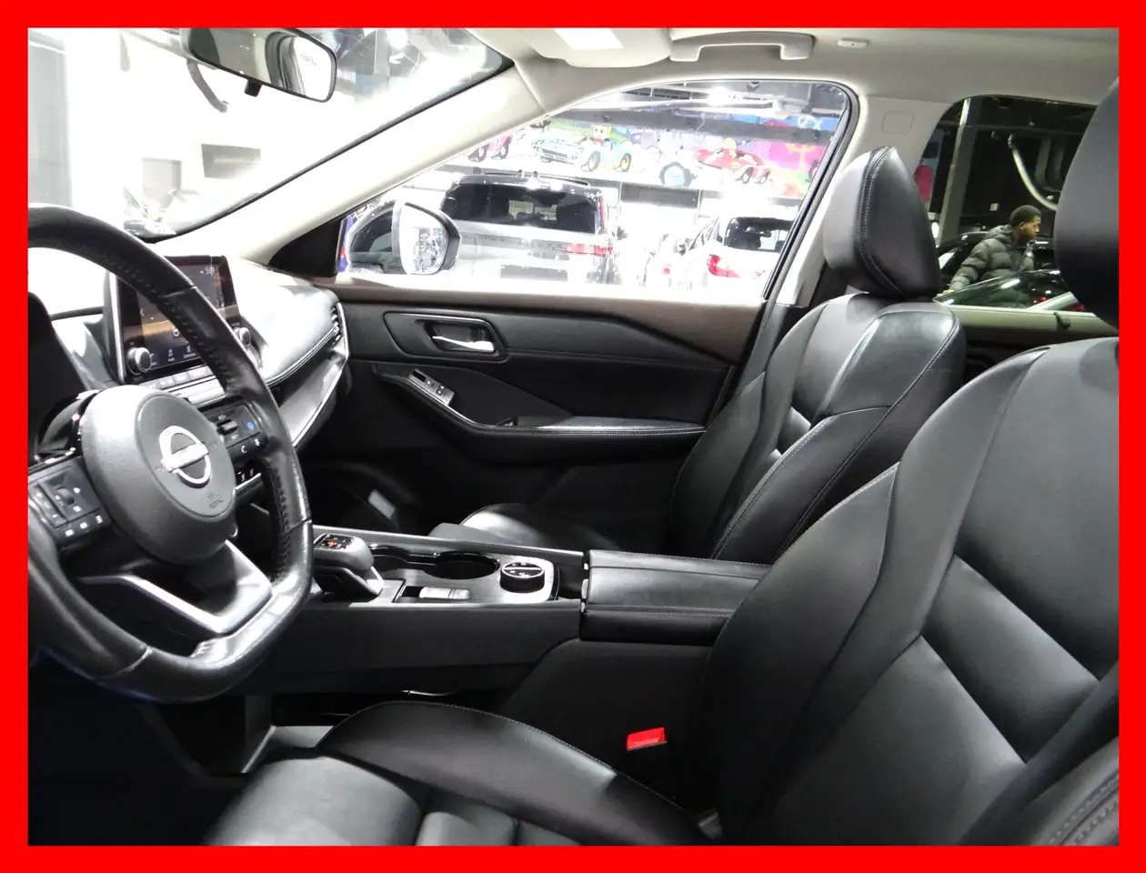 Nissan Rogue снимка Nissan Rogue