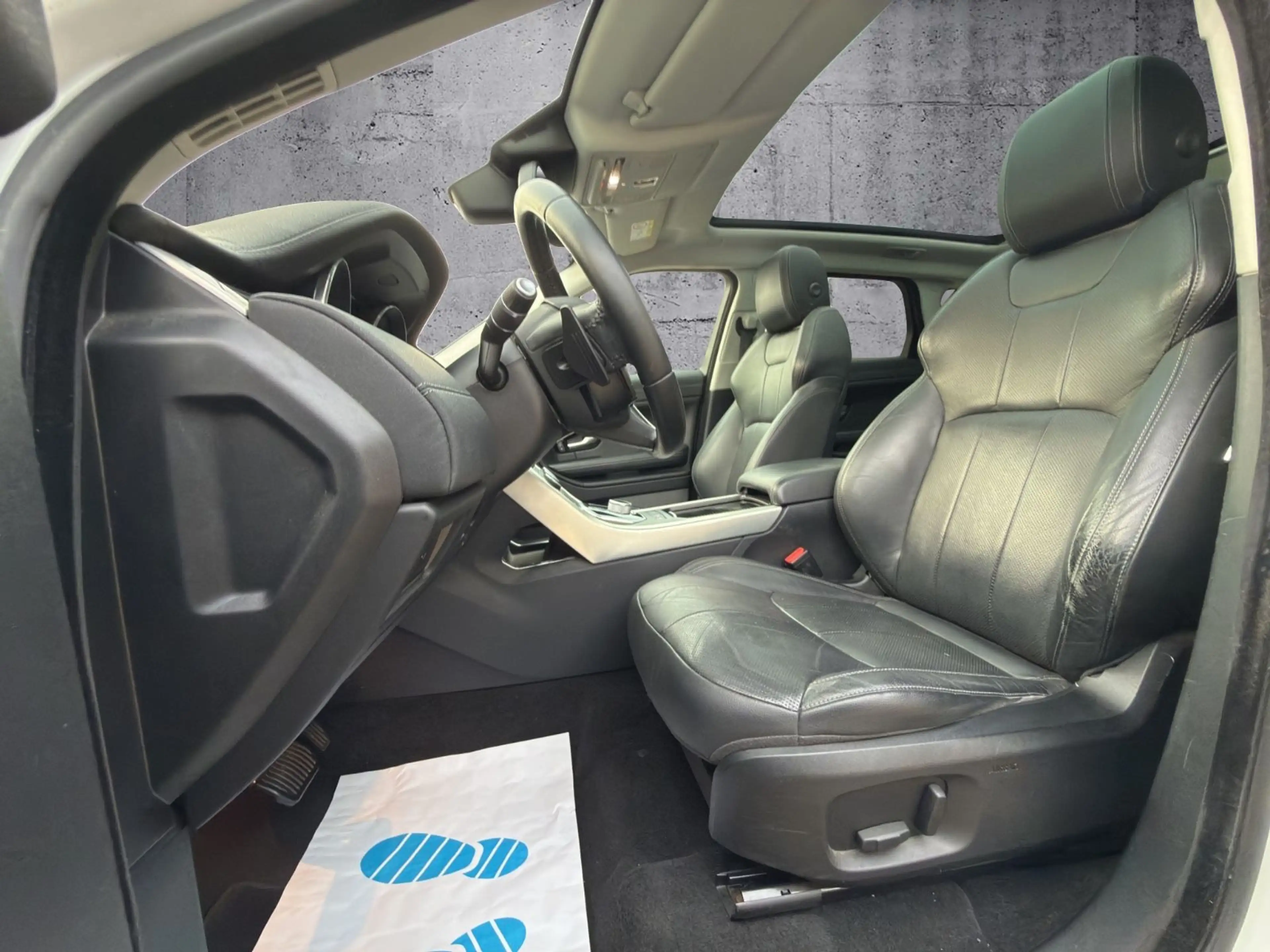 Land Rover Range Rover Evoque SE Dynamic*LED*PANO*SHZ*NAVI — photo 10