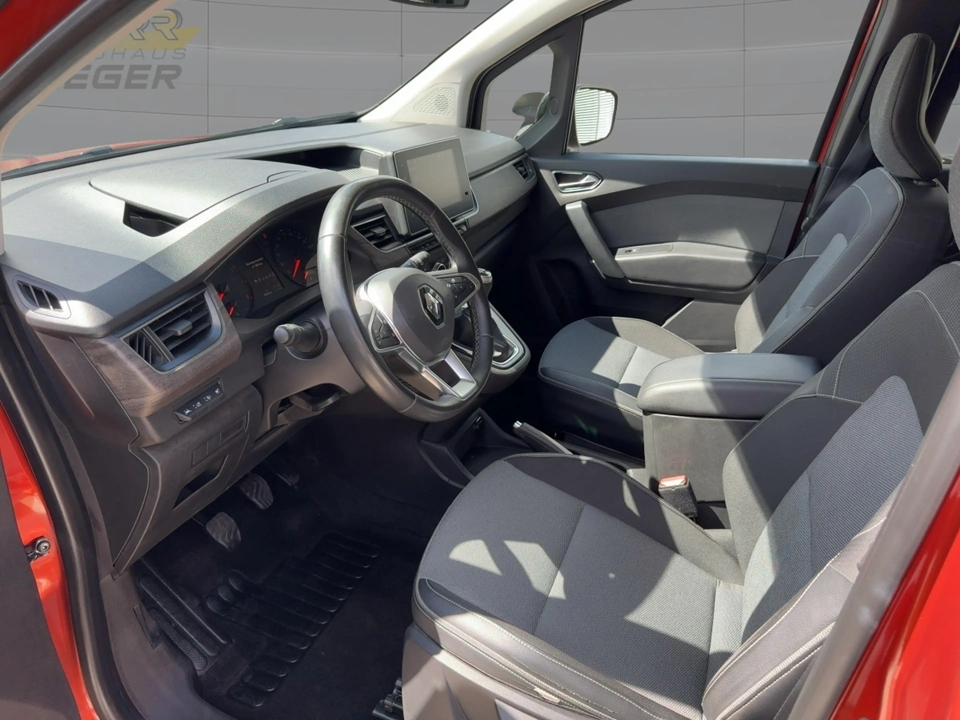Renault Kangoo III Intens TCe 130 — photo 5