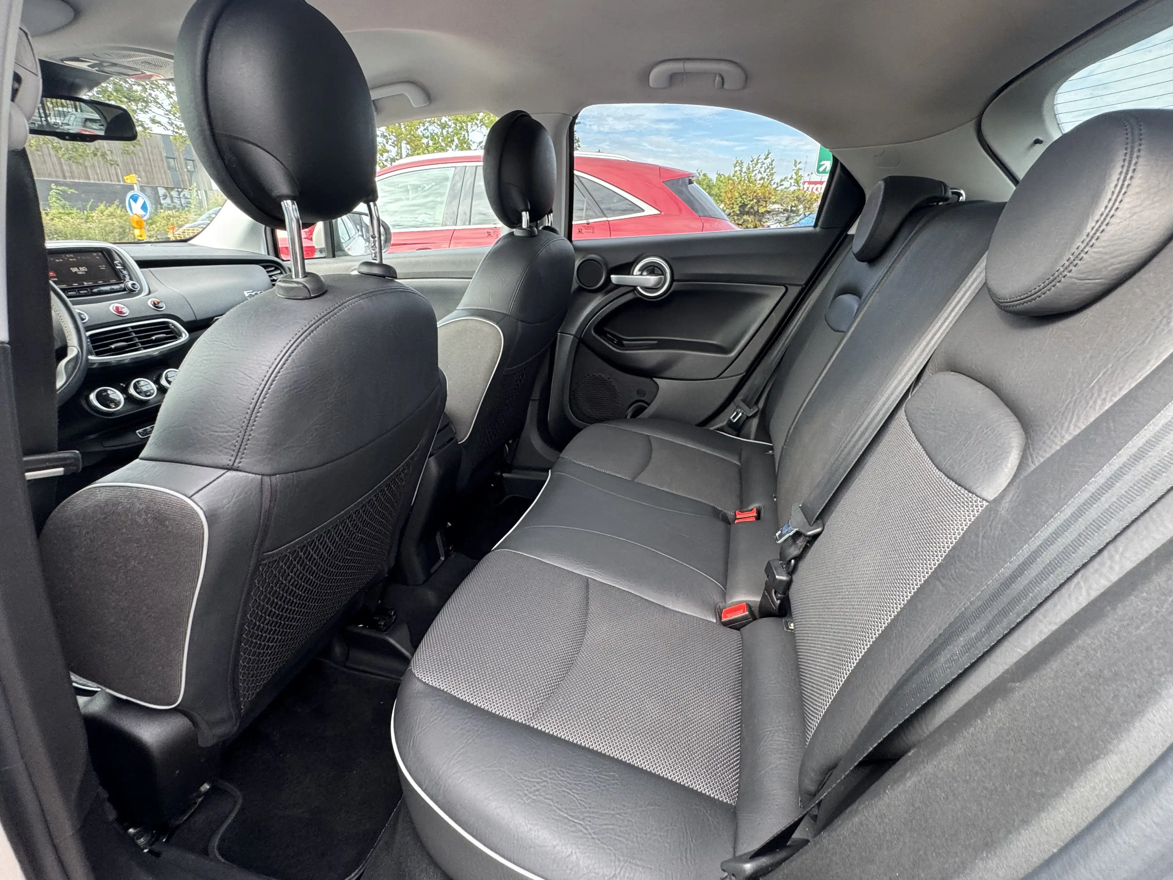 Fiat 500X 500X 1.4 MultiAir Lounge *NAVI*CLIM*AUTOMATIQUE*GARANTIE — photo 8