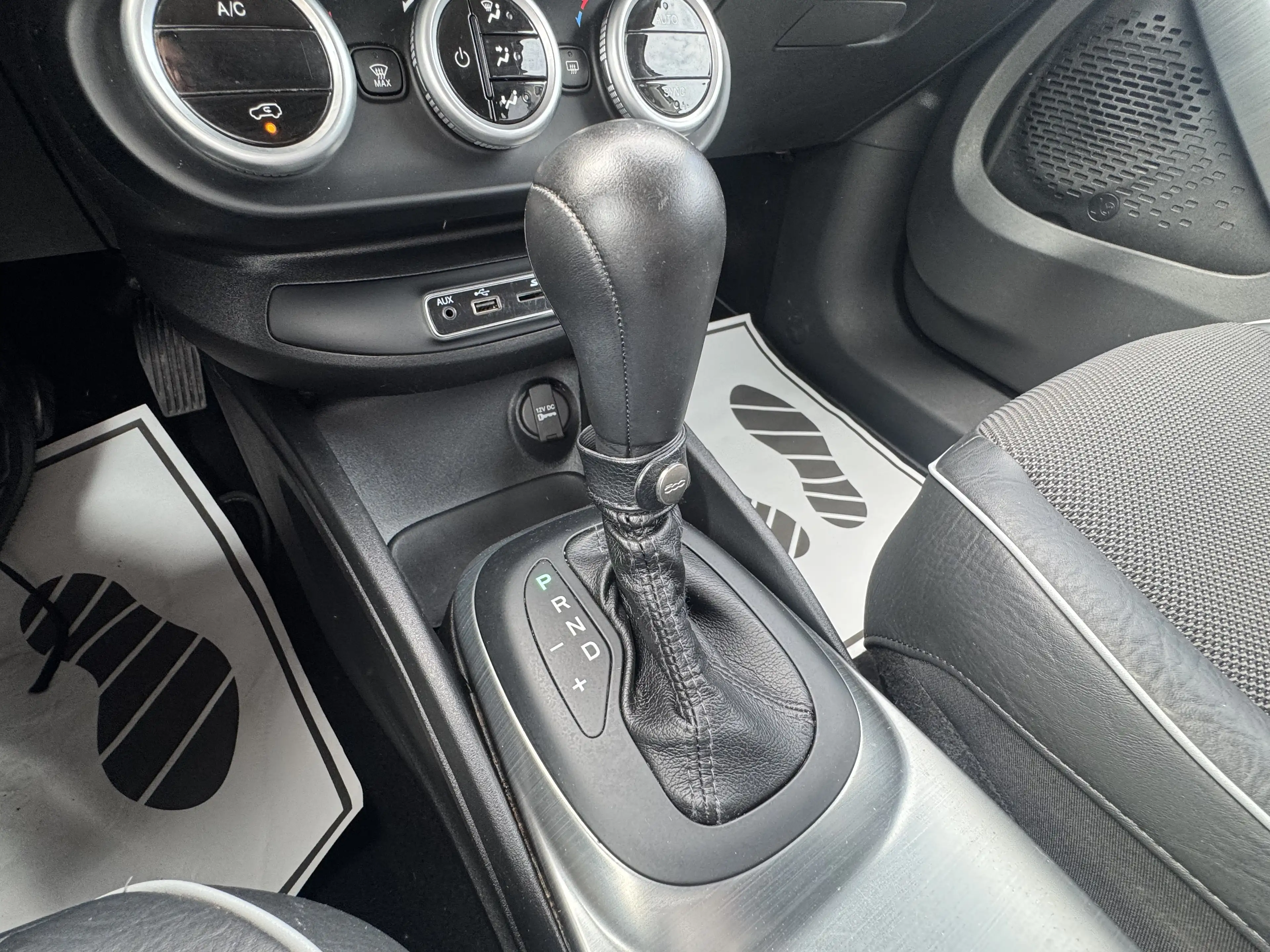 Fiat 500X 500X 1.4 MultiAir Lounge *NAVI*CLIM*AUTOMATIQUE*GARANTIE — photo 11