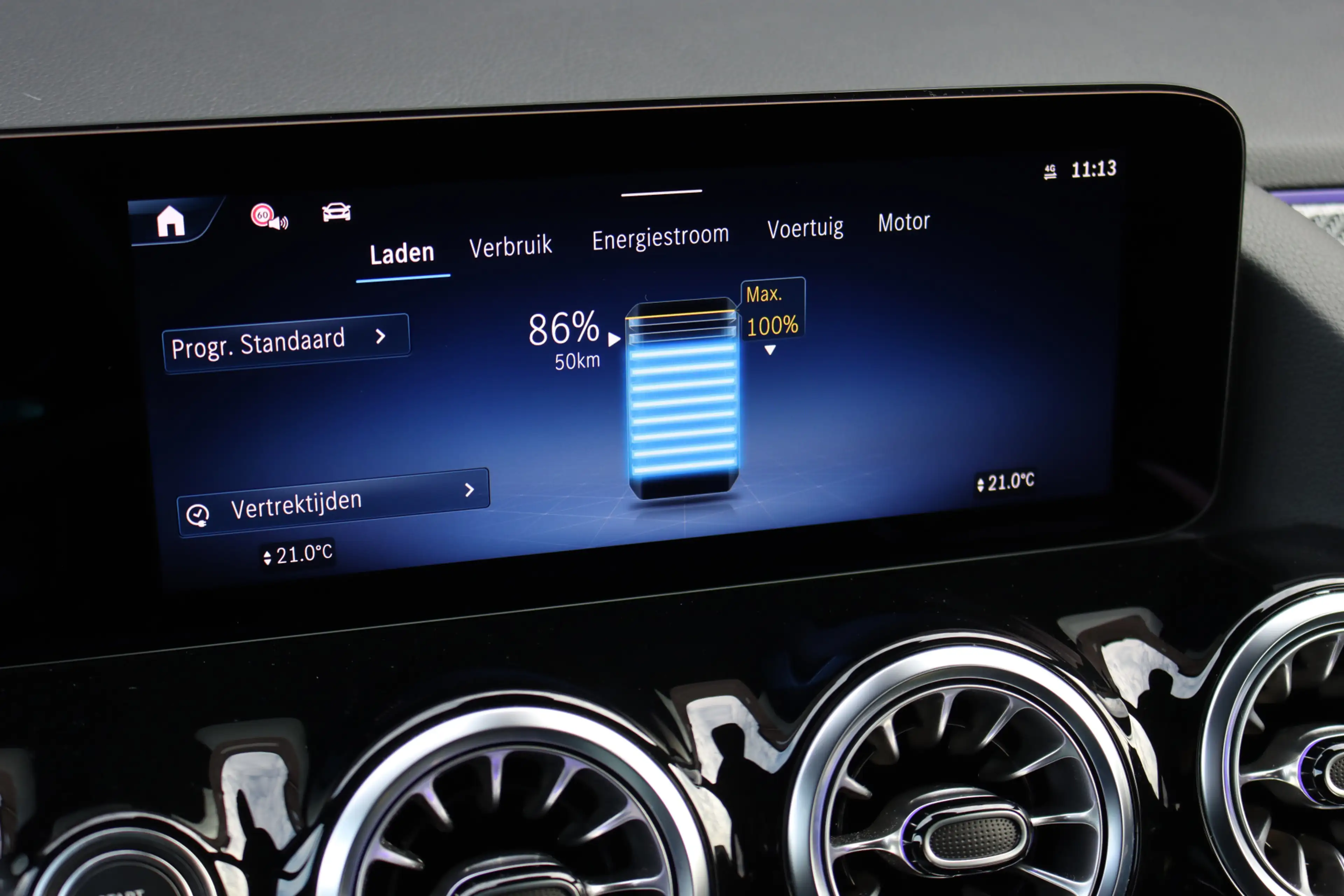 Mercedes-Benz GLA 250 e Premium+ AMG Line | Facelift | Distronic | Panor — photo 28