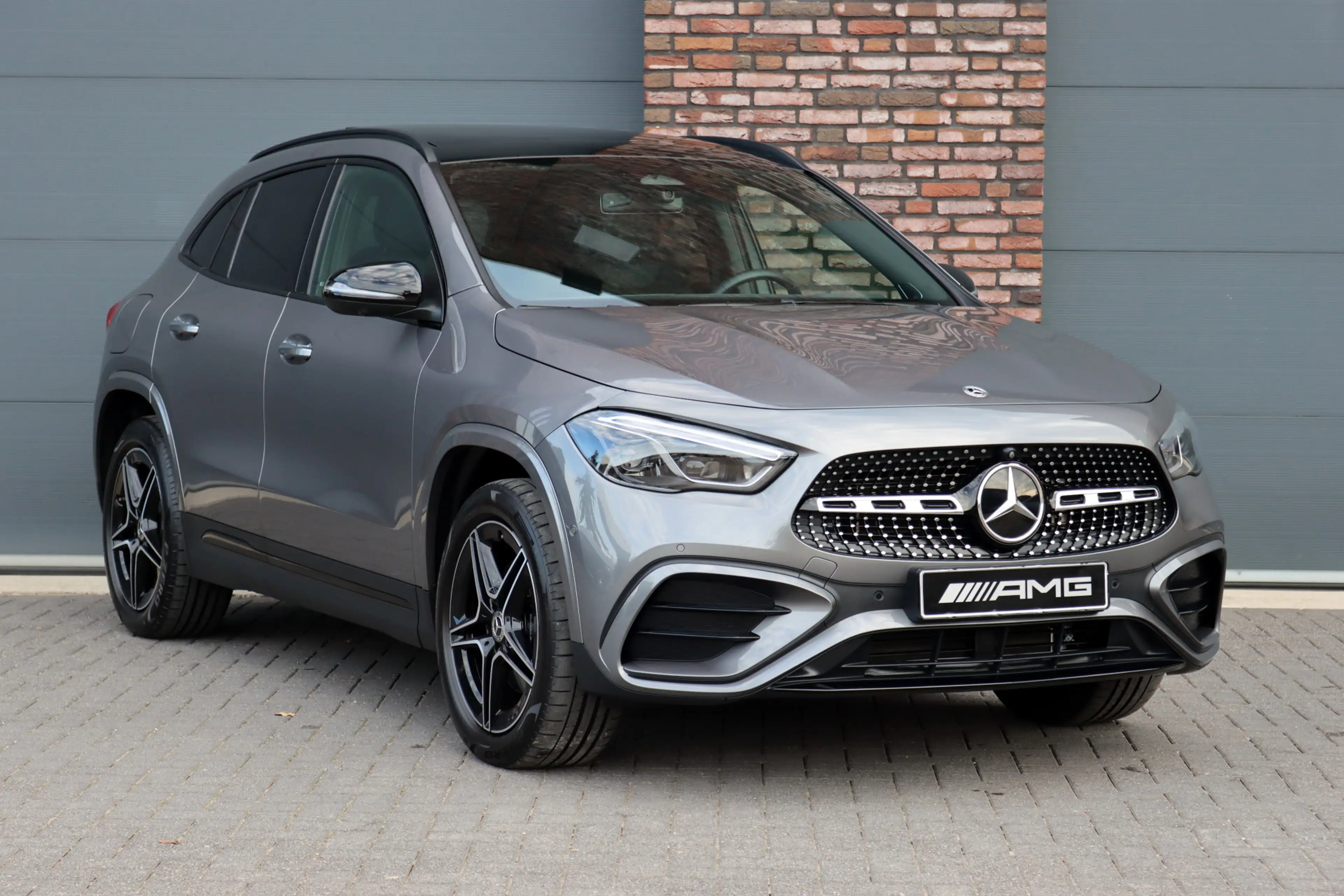 Mercedes-Benz GLA 250 e Premium+ AMG Line | Facelift | Distronic | Panor — photo 3