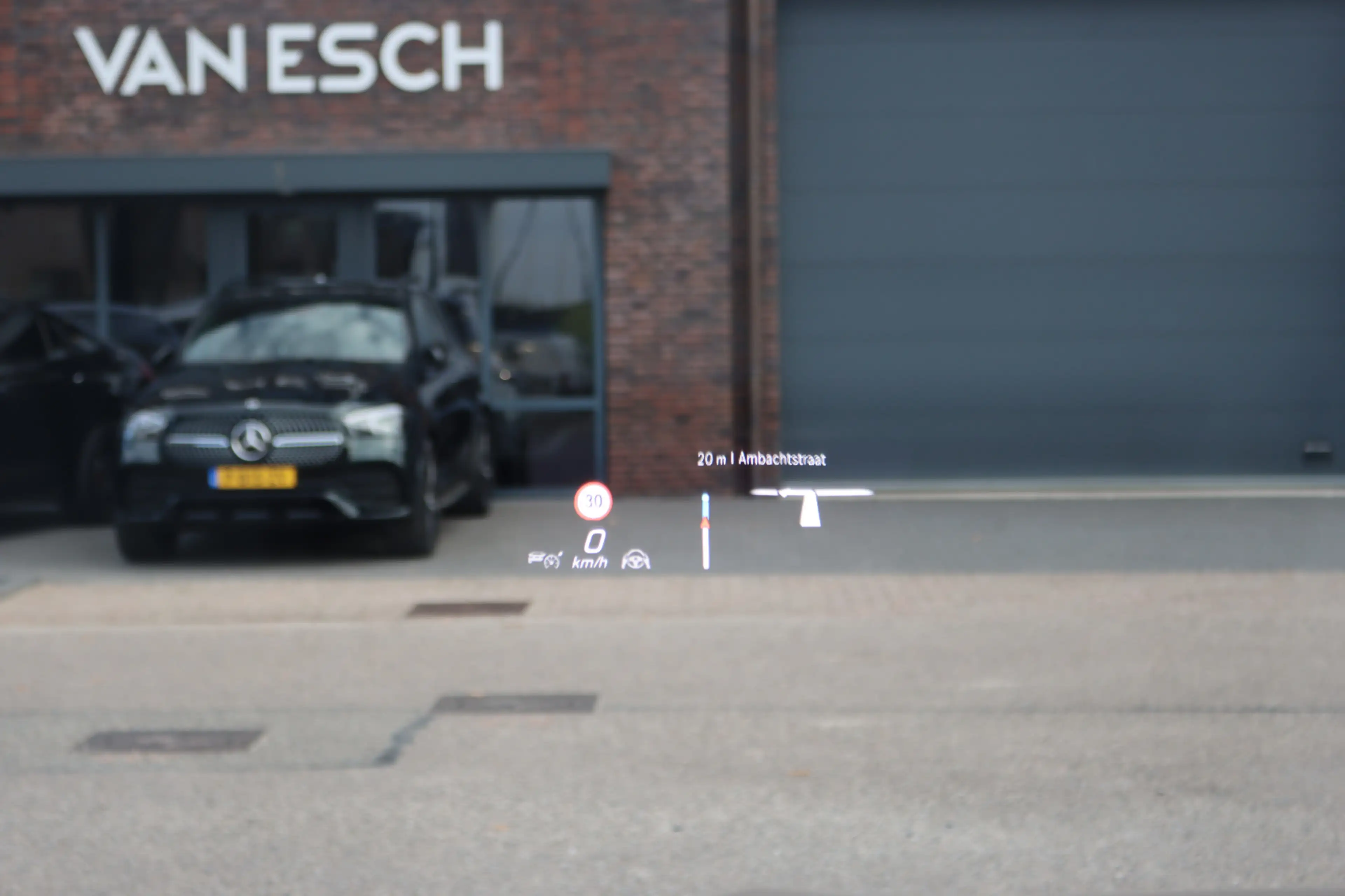 Mercedes-Benz GLA 250 e Premium+ AMG Line | Facelift | Distronic | Panor — photo 26