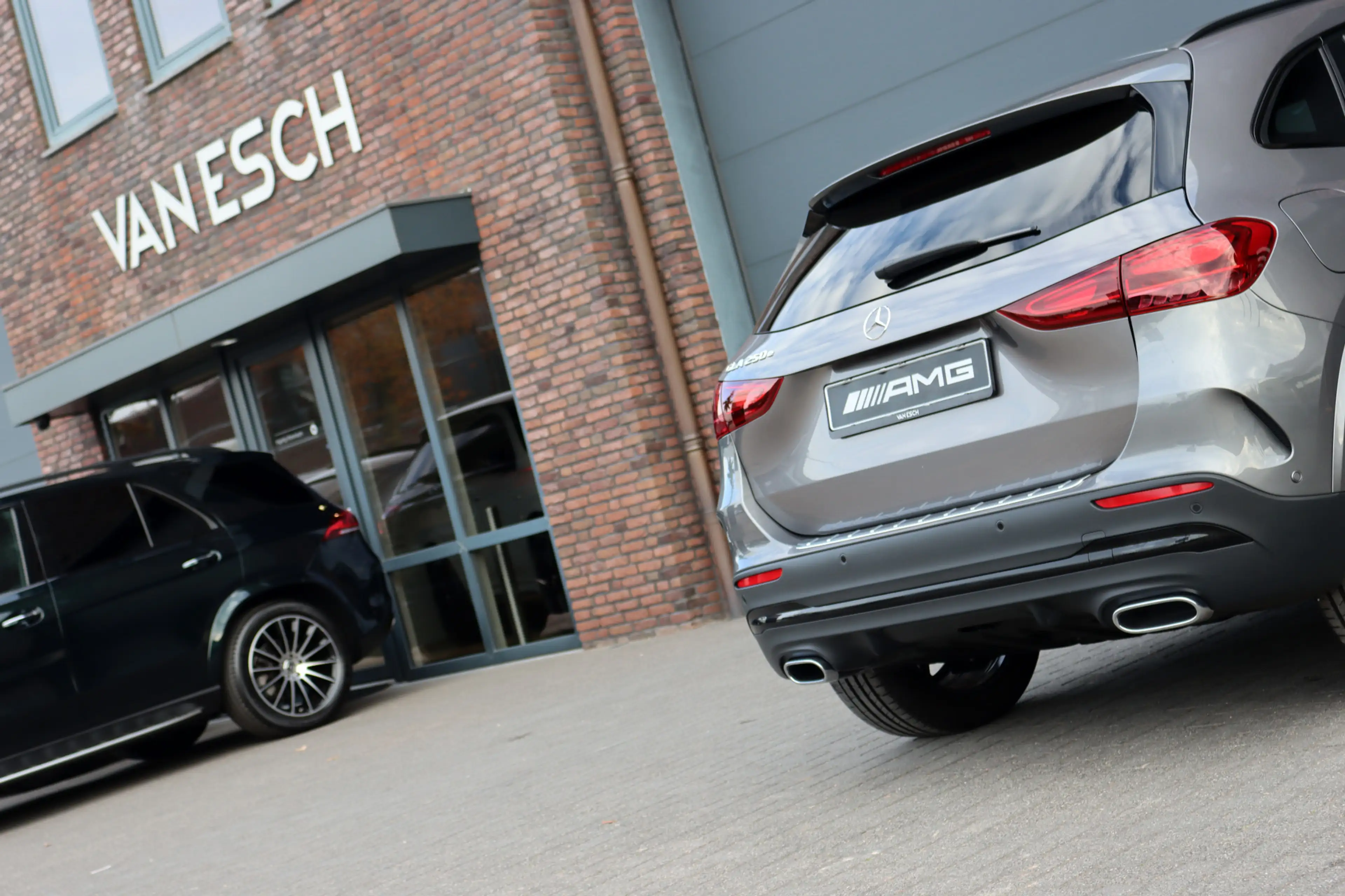 Mercedes-Benz GLA 250 e Premium+ AMG Line | Facelift | Distronic | Panor — photo 21