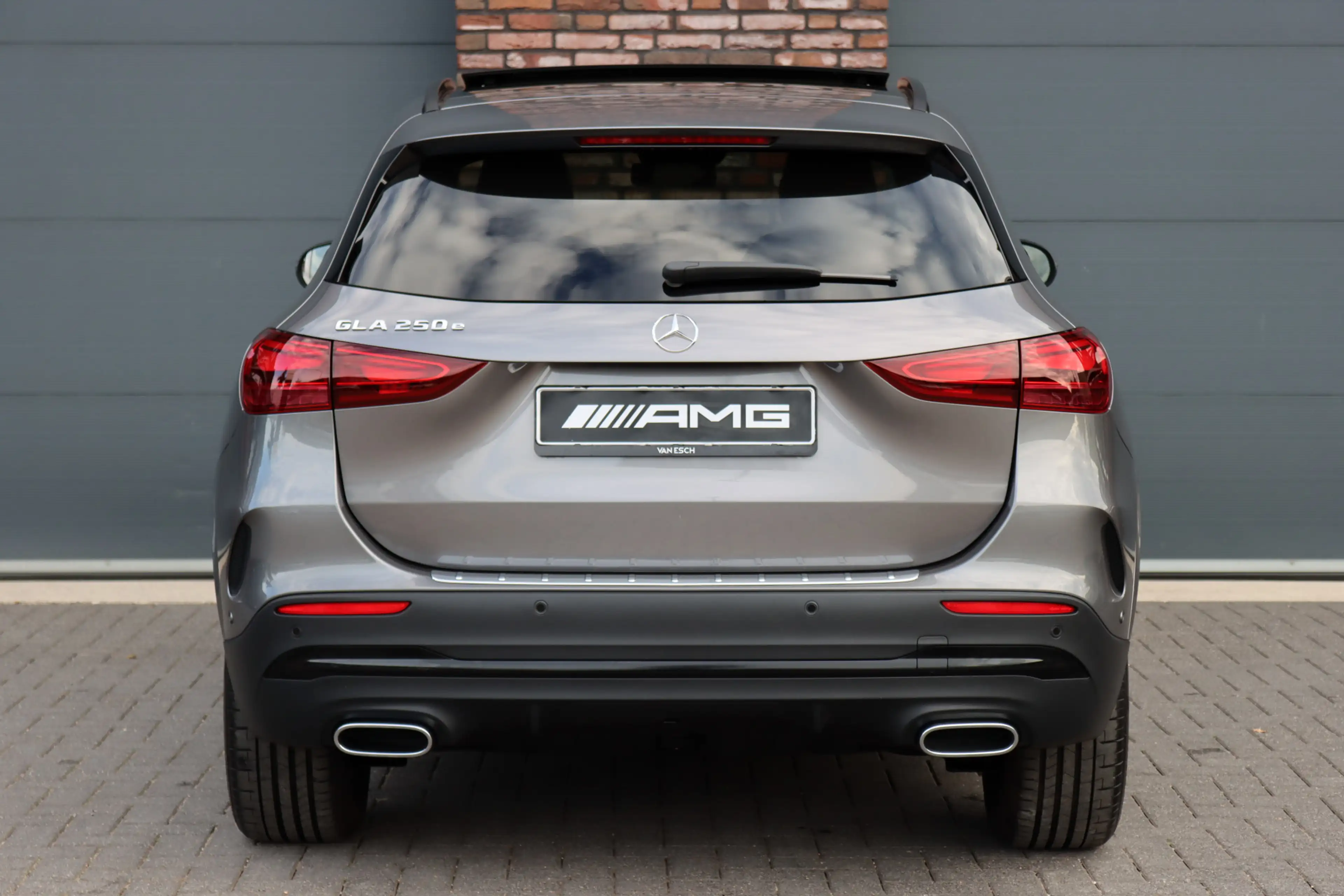 Mercedes-Benz GLA 250 e Premium+ AMG Line | Facelift | Distronic | Panor — photo 15