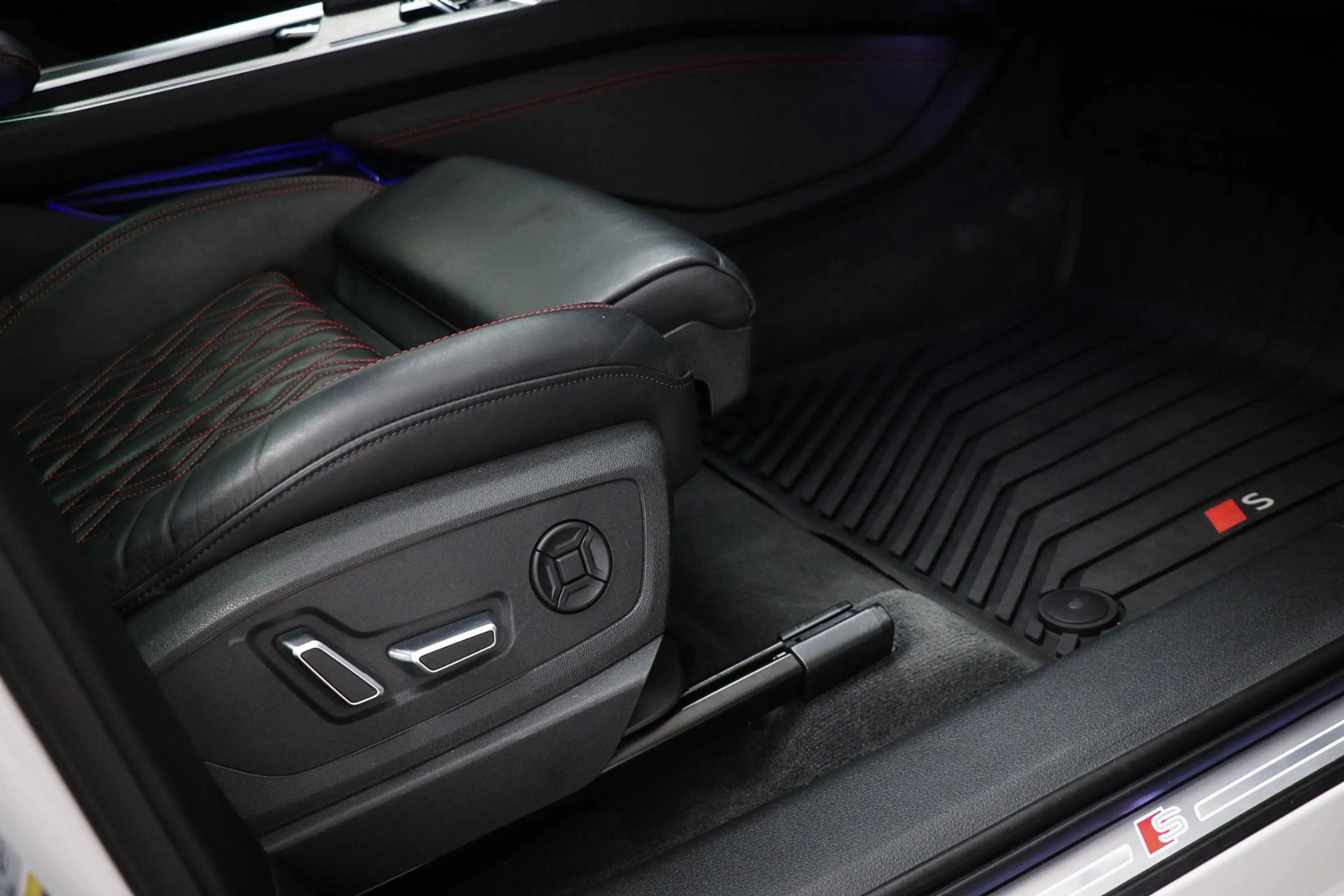 Audi Q8 e-tron Sportback S quattro SQ8 115 kWh | Panoramadak | Ba — photo 16