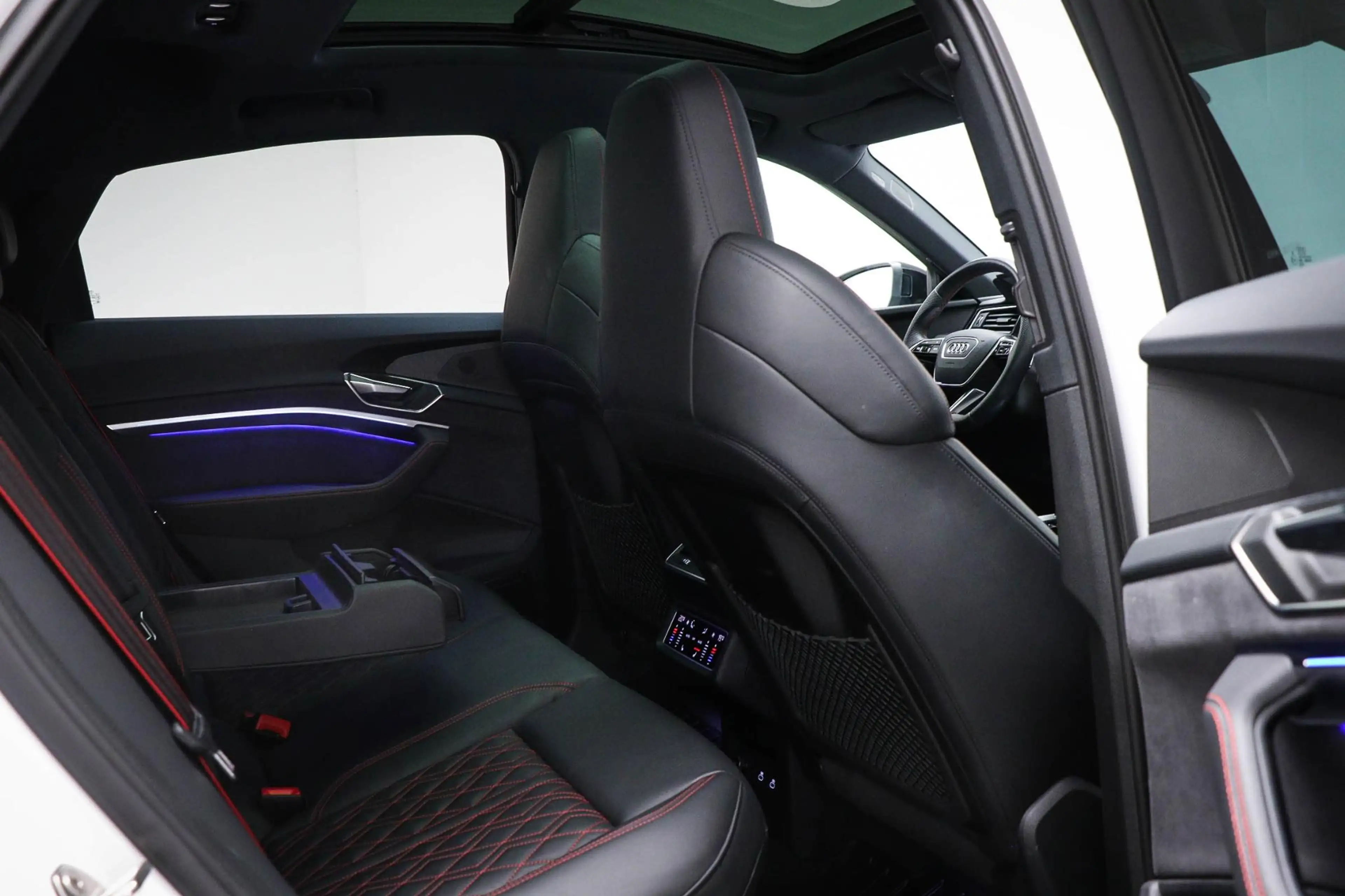Audi Q8 e-tron Sportback S quattro SQ8 115 kWh | Panoramadak | Ba — photo 17