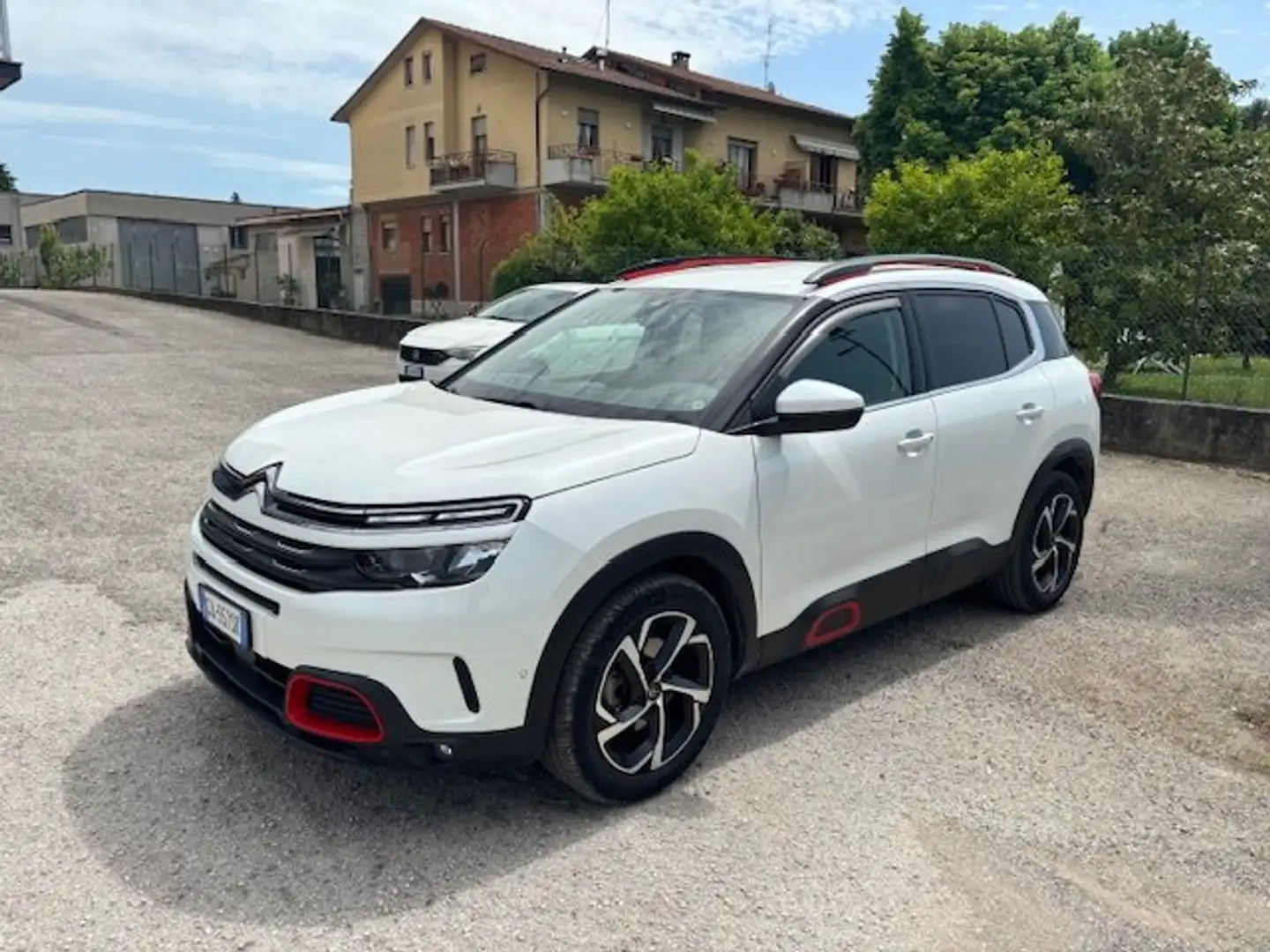 Citroen C5 Aircross 1.5 bluehdi Feel s&s 130cv Bianco - 1