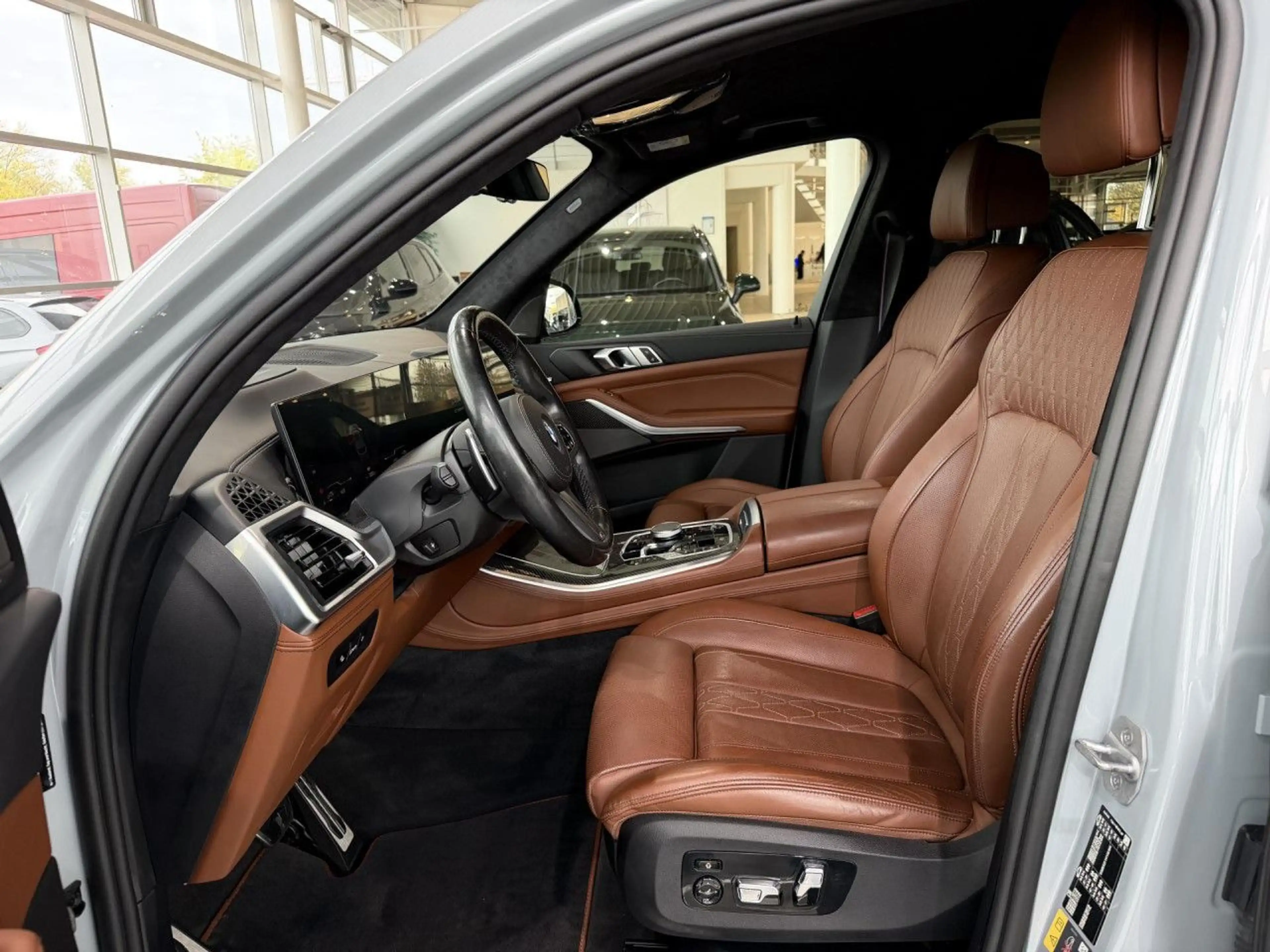 BMW X5 xD50e M Sport LiveProf ACC HUD Memory AHK 22" — photo 10