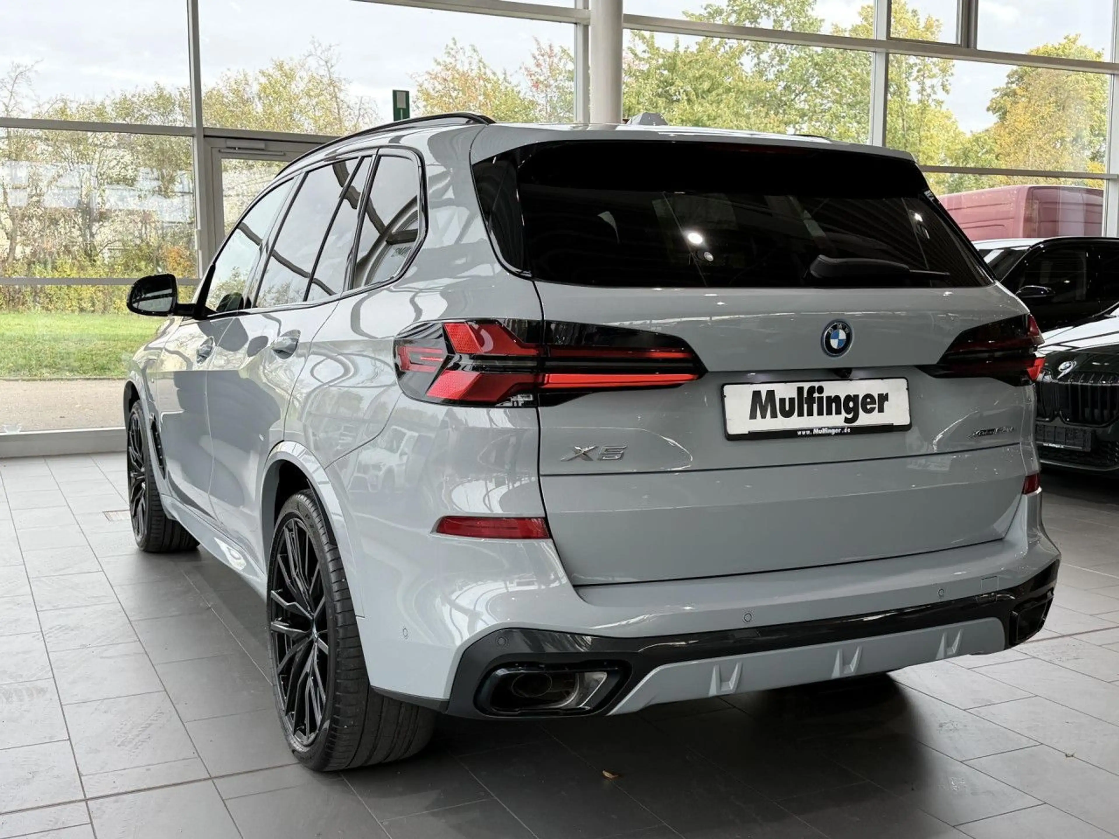 BMW X5 xD50e M Sport LiveProf ACC HUD Memory AHK 22" — photo 8