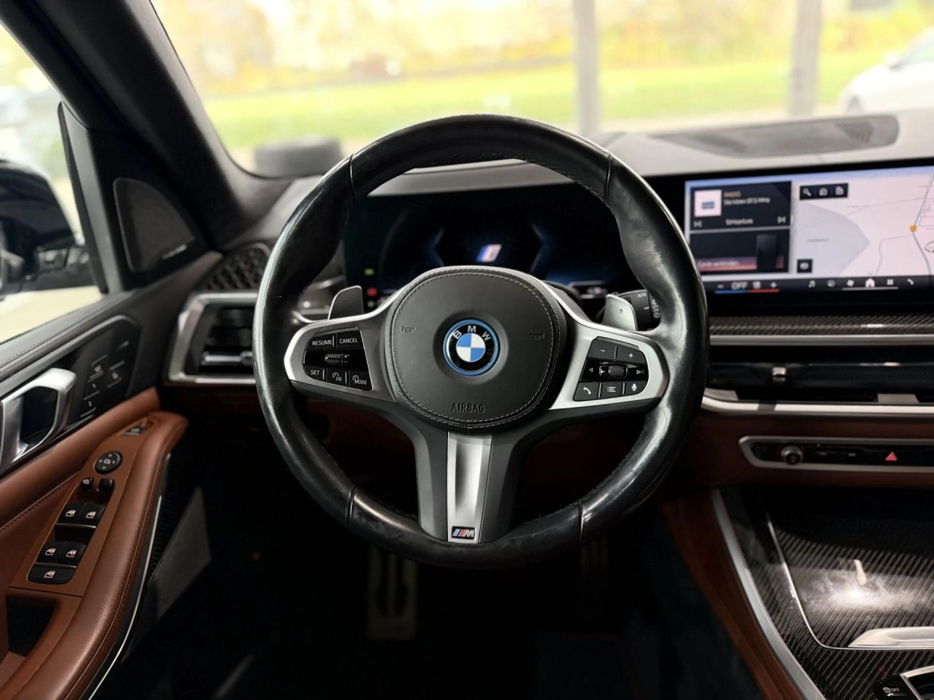 BMW X5 xD50e M Sport LiveProf ACC HUD Memory AHK 22" — photo 12