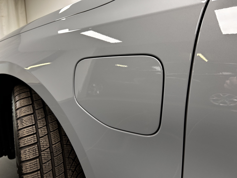 BMW 550 e xDrive Touring — photo 10