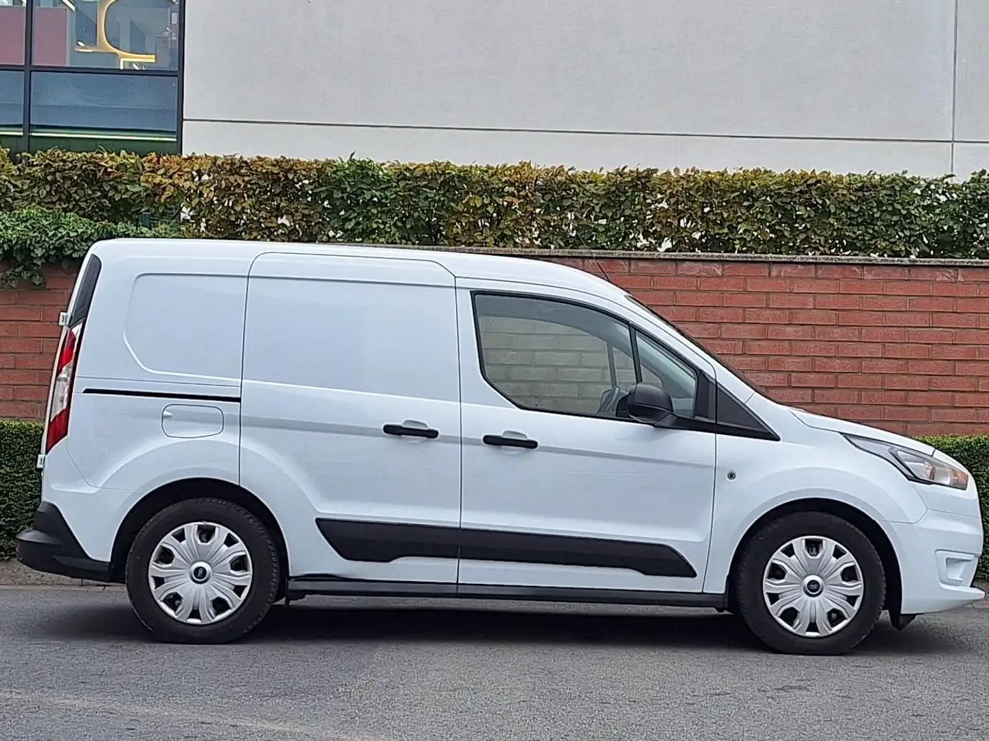 Ford Transit Connect FORD CONNECT - 3PLACES- 11.562 € HTVA Blanc - 2