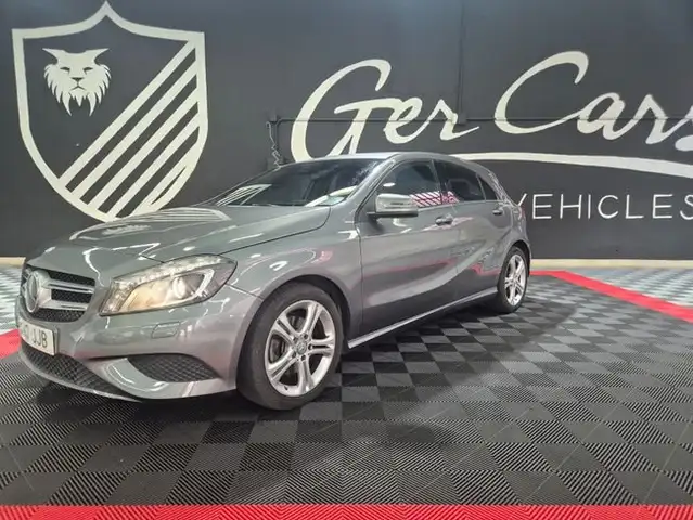Mercedes-Benz A 200 200d 7G-DCT