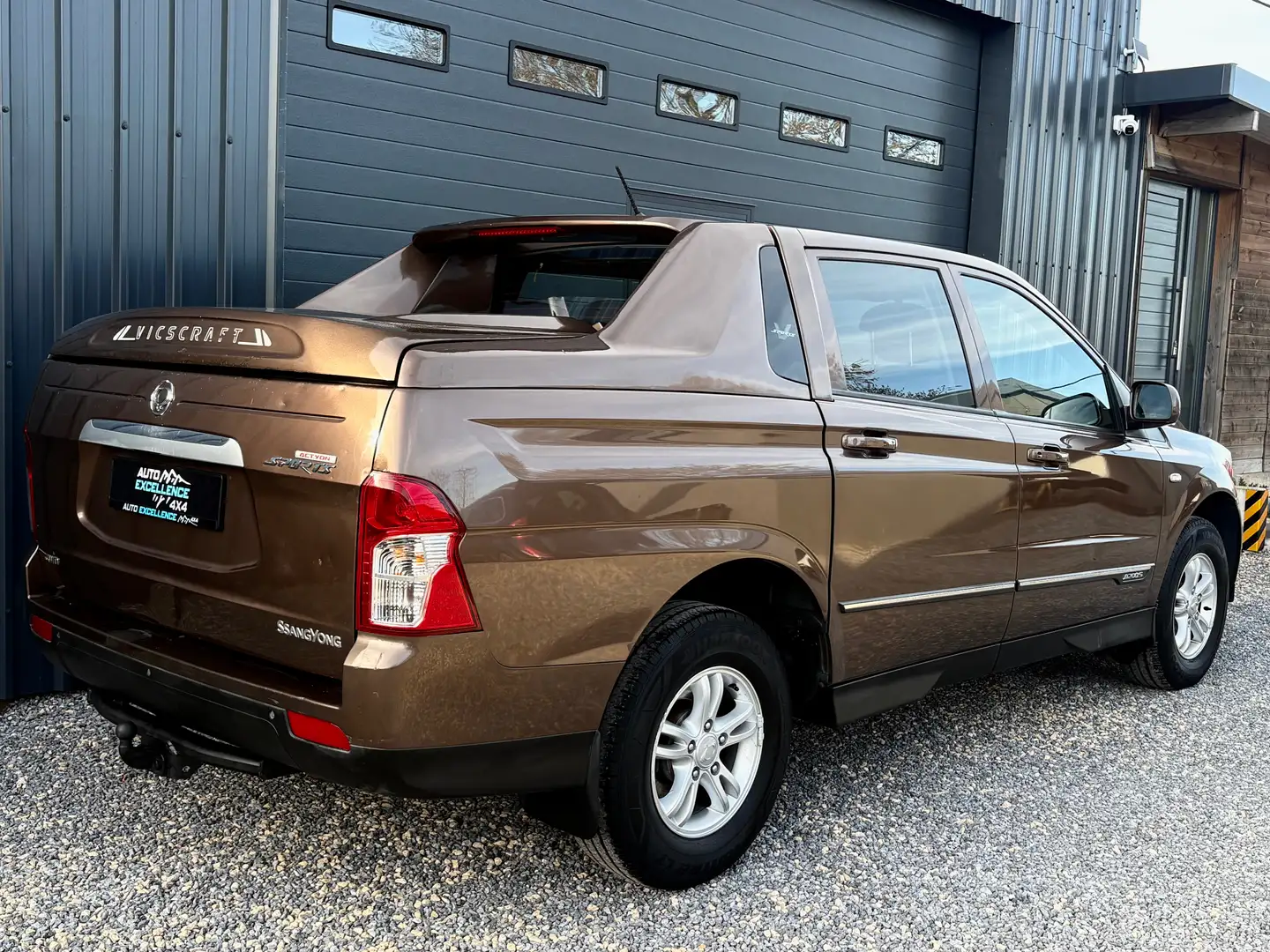 SsangYong Actyon 2.0 Turbo Xdi 4WD/ Cuir/ Braun - 2