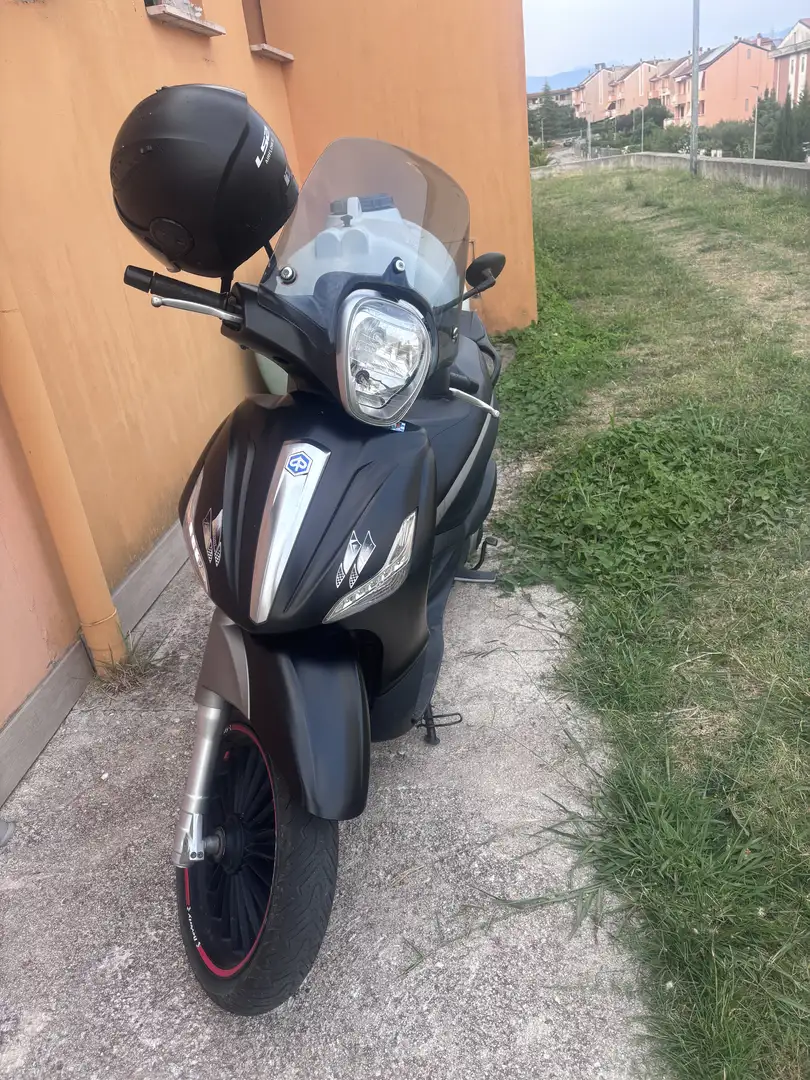 Piaggio Beverly 125 - 1