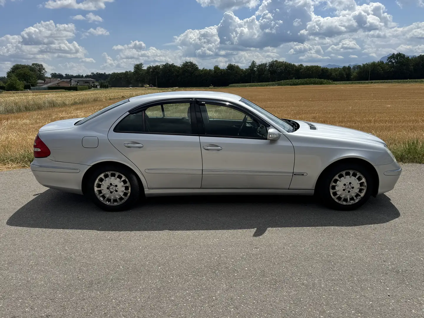 Mercedes-Benz E 200 Elegance CDI Sequentronic Silber - 2