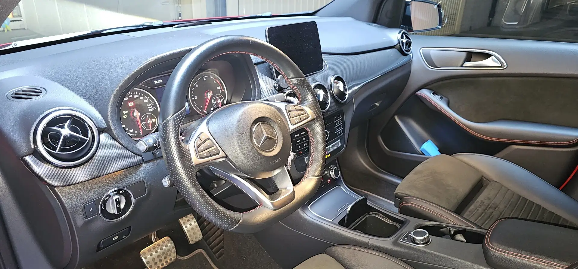 Mercedes-Benz B 200 d Premium Tech auto - 1