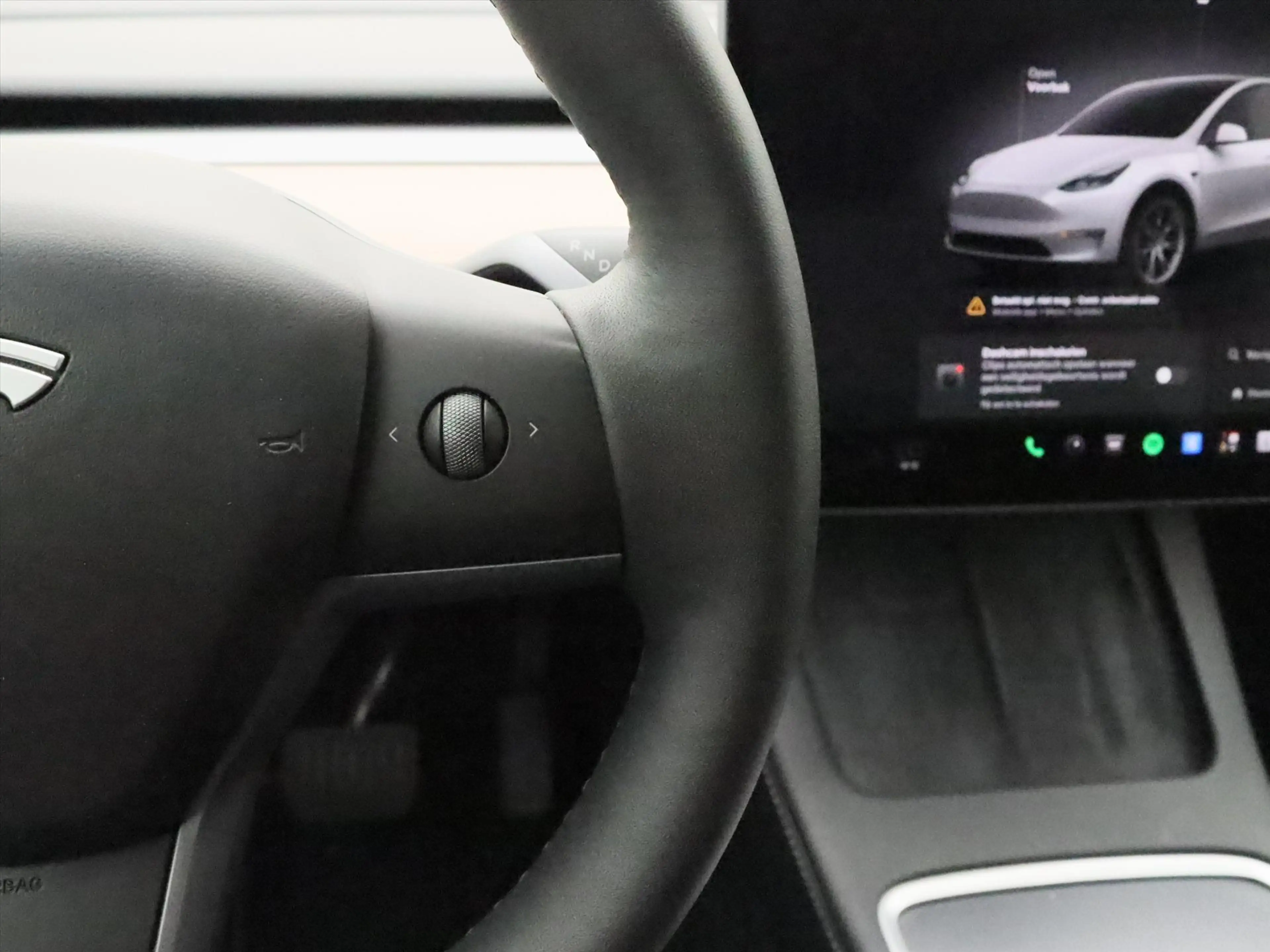 Tesla Model Y Long Range AWD 75kWh 351pk 92.2% SoH [ AMD RYZEN+A — photo 23
